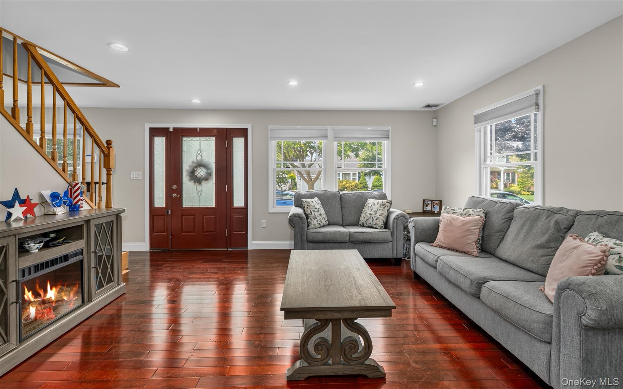 432 Argyle Road Property Photo 3