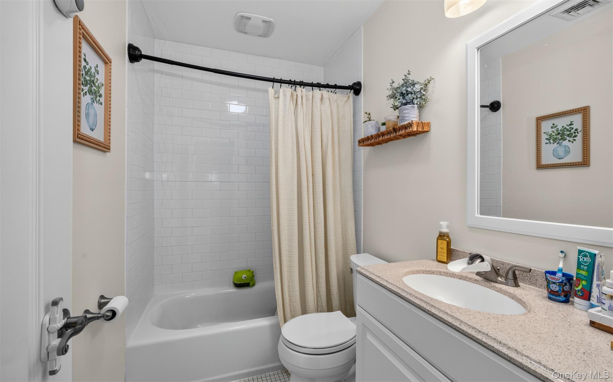 432 Argyle Road Property Photo 18