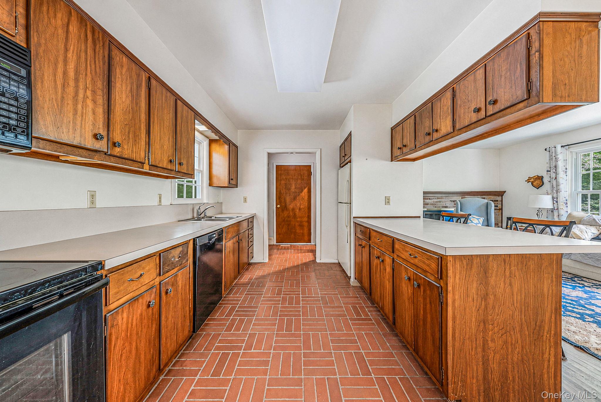 42 E Bartlett Road Property Photo 14