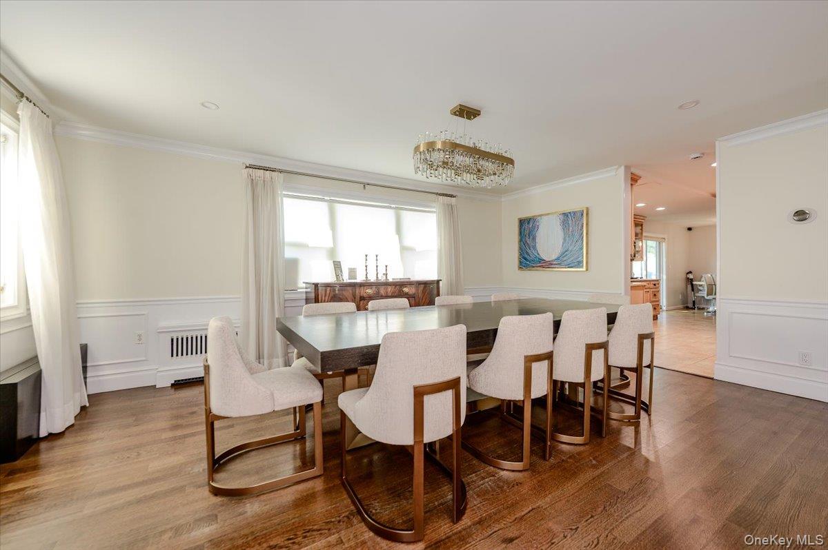 634 Jarvis Avenue Property Photo 6