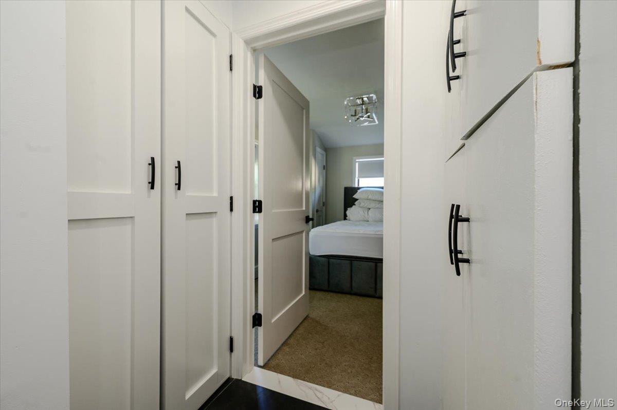 634 Jarvis Avenue Property Photo 17