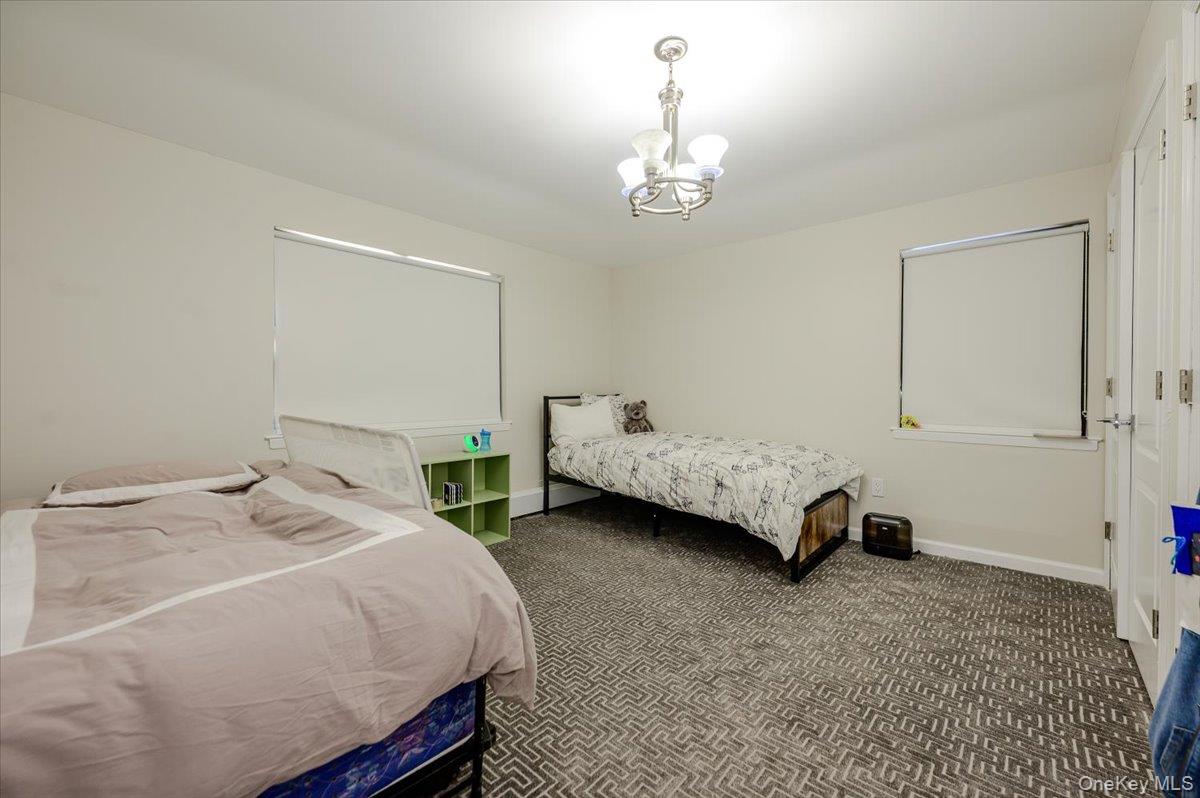 634 Jarvis Avenue Property Photo 19