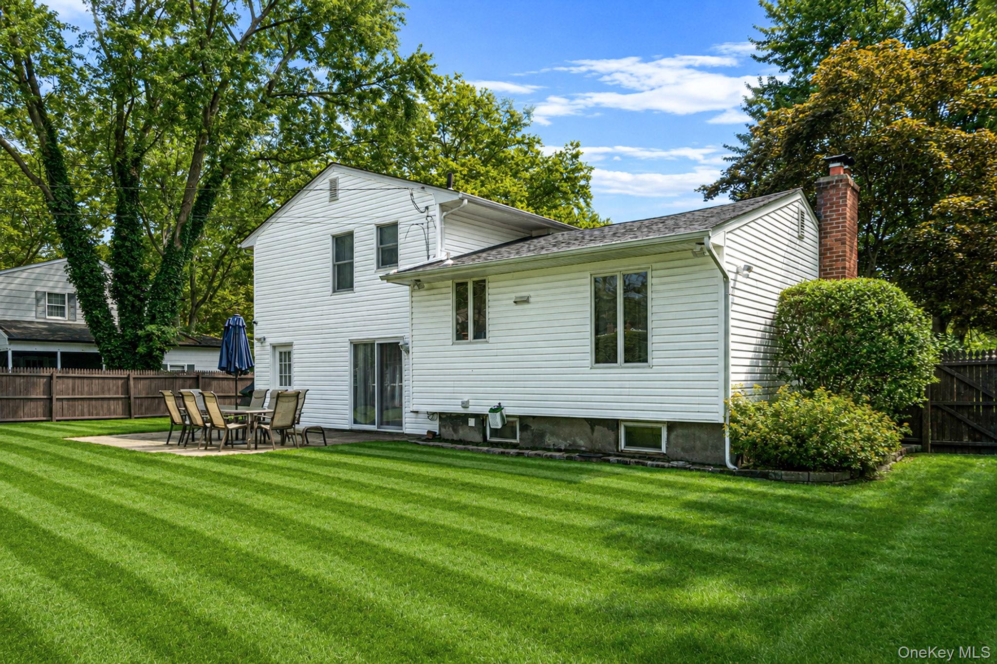 49 Munson Court Property Photo 2