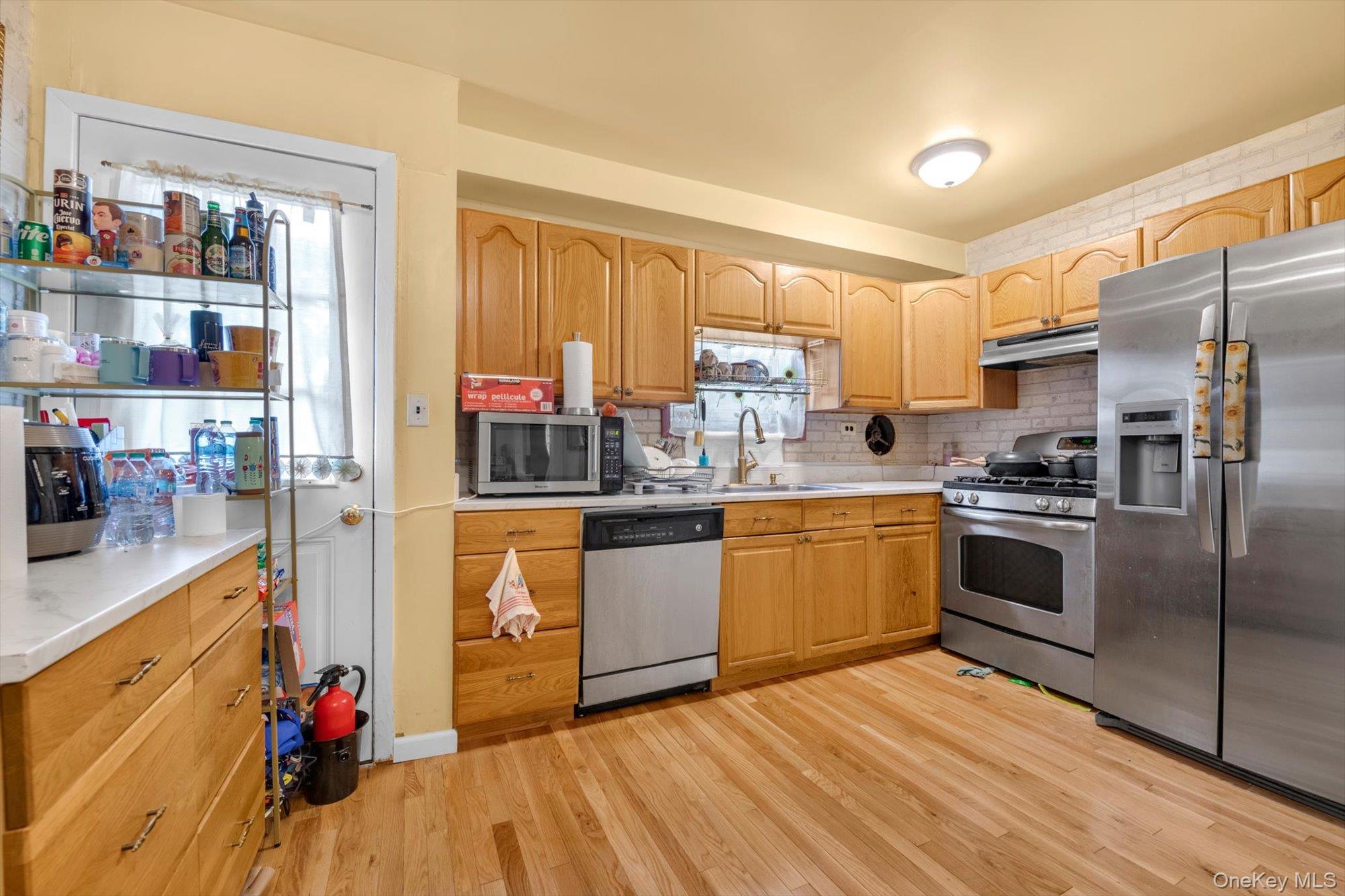 257 Schenck Avenue Property Photo 6