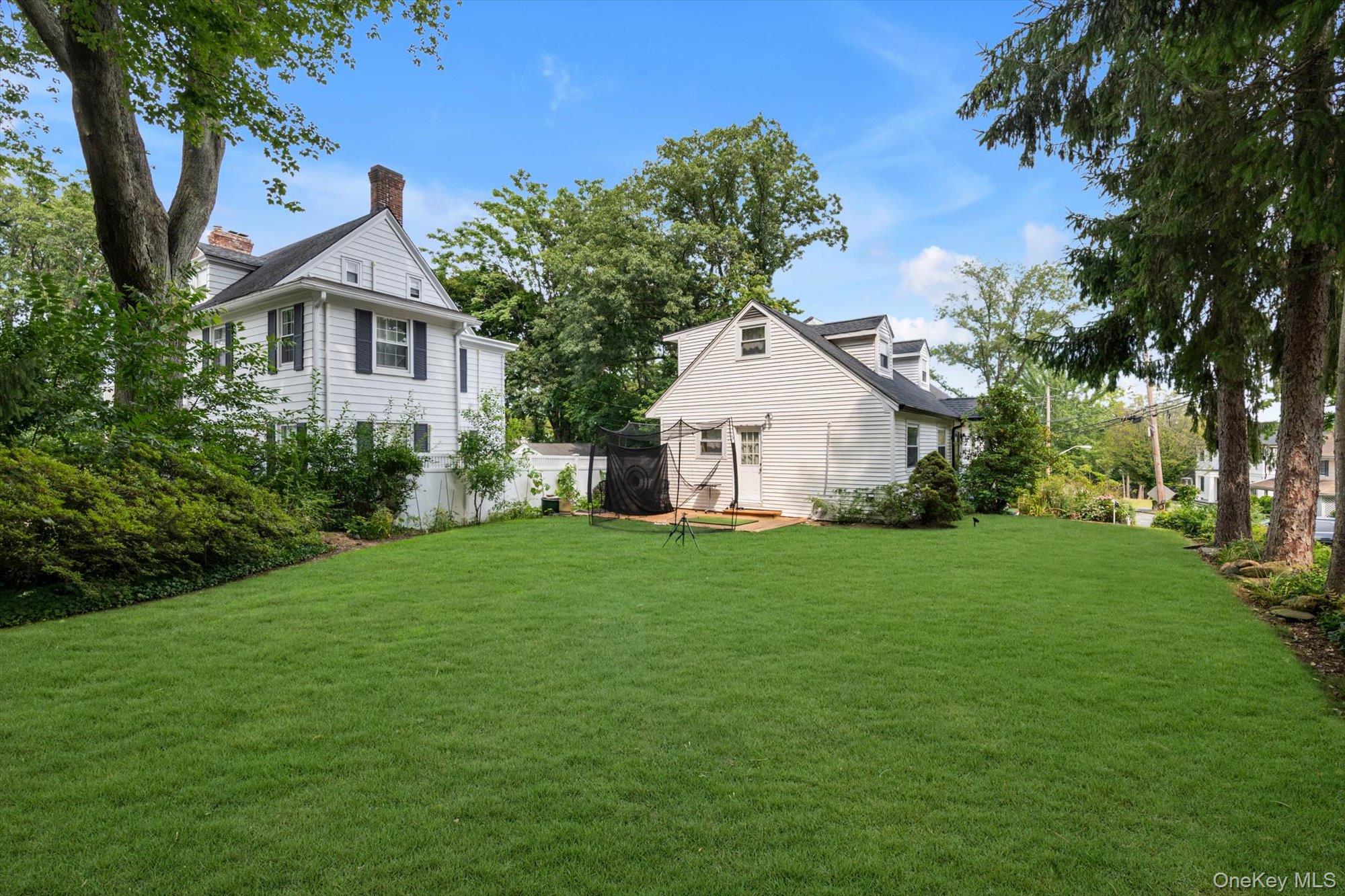 257 Schenck Avenue Property Photo 14
