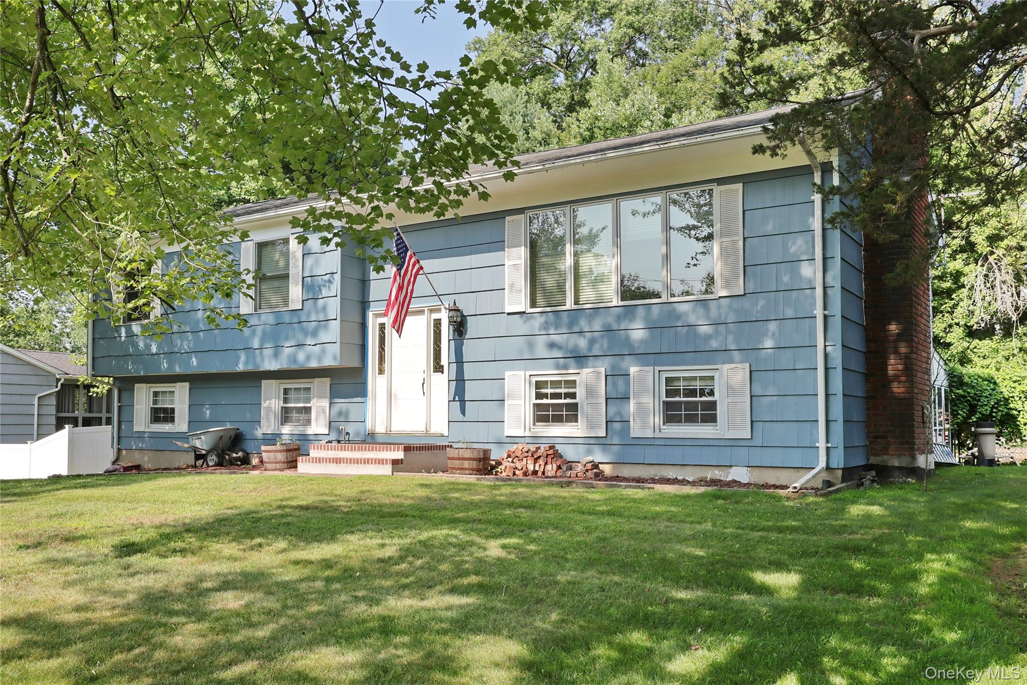 561 Babbling Brook Lane Property Photo 2