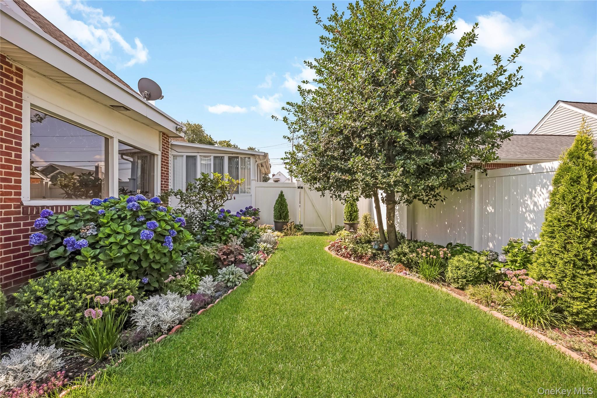 133 Booth Street Property Photo 10