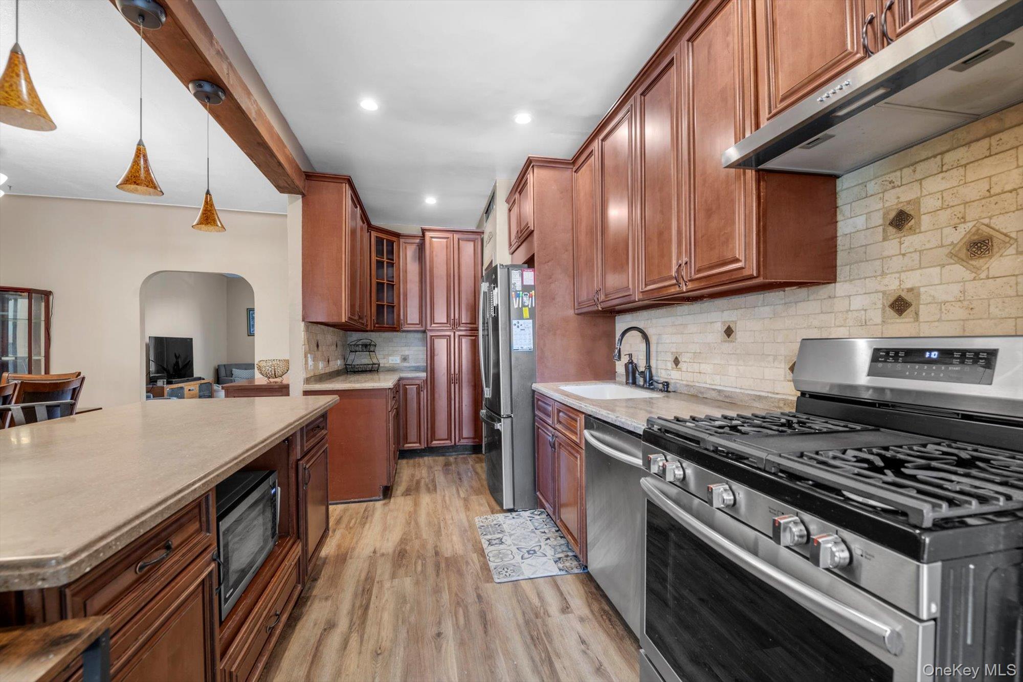 2053 Turnbull Avenue Property Photo 7