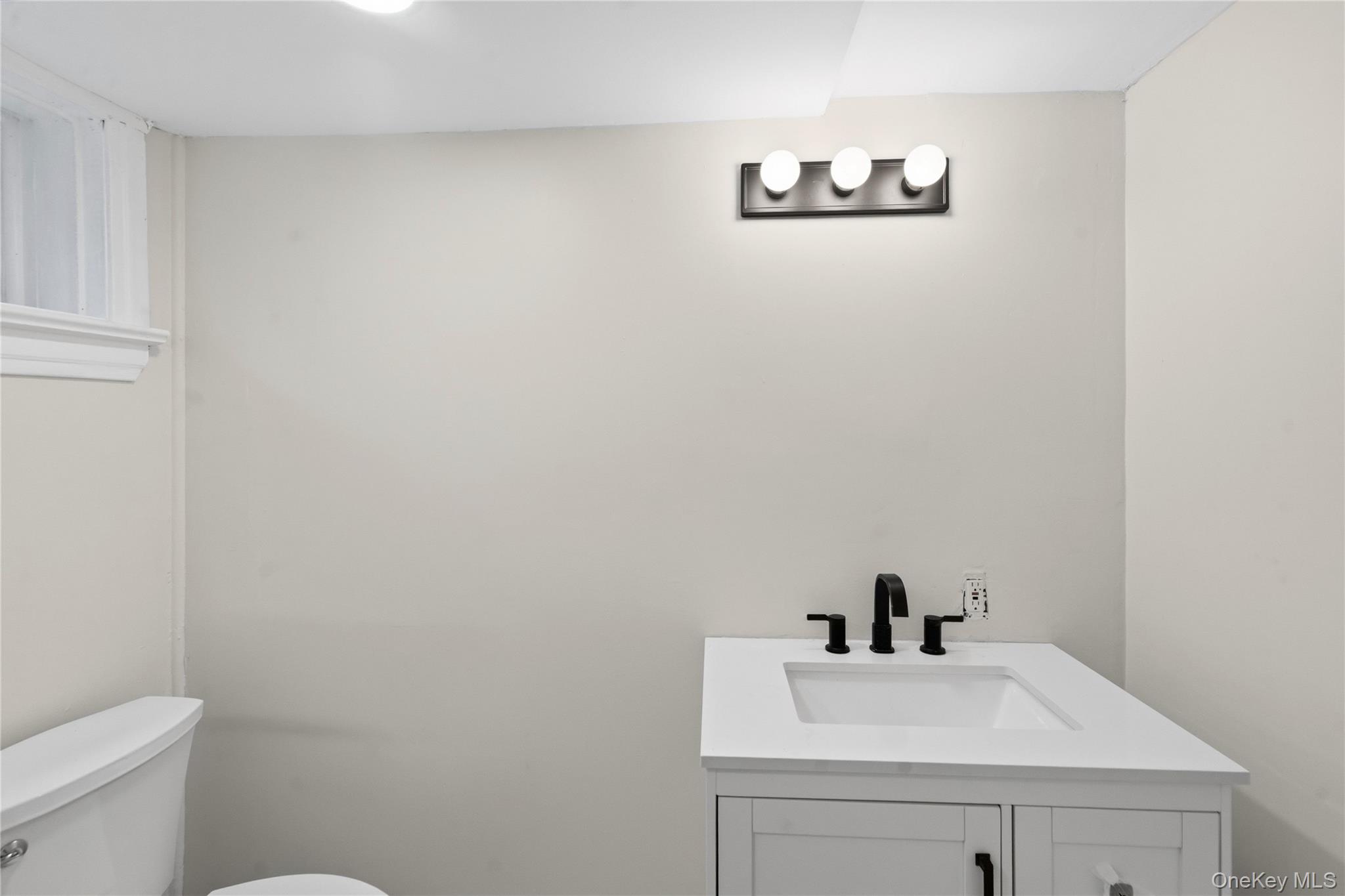 1430 Omega Street Property Photo 32