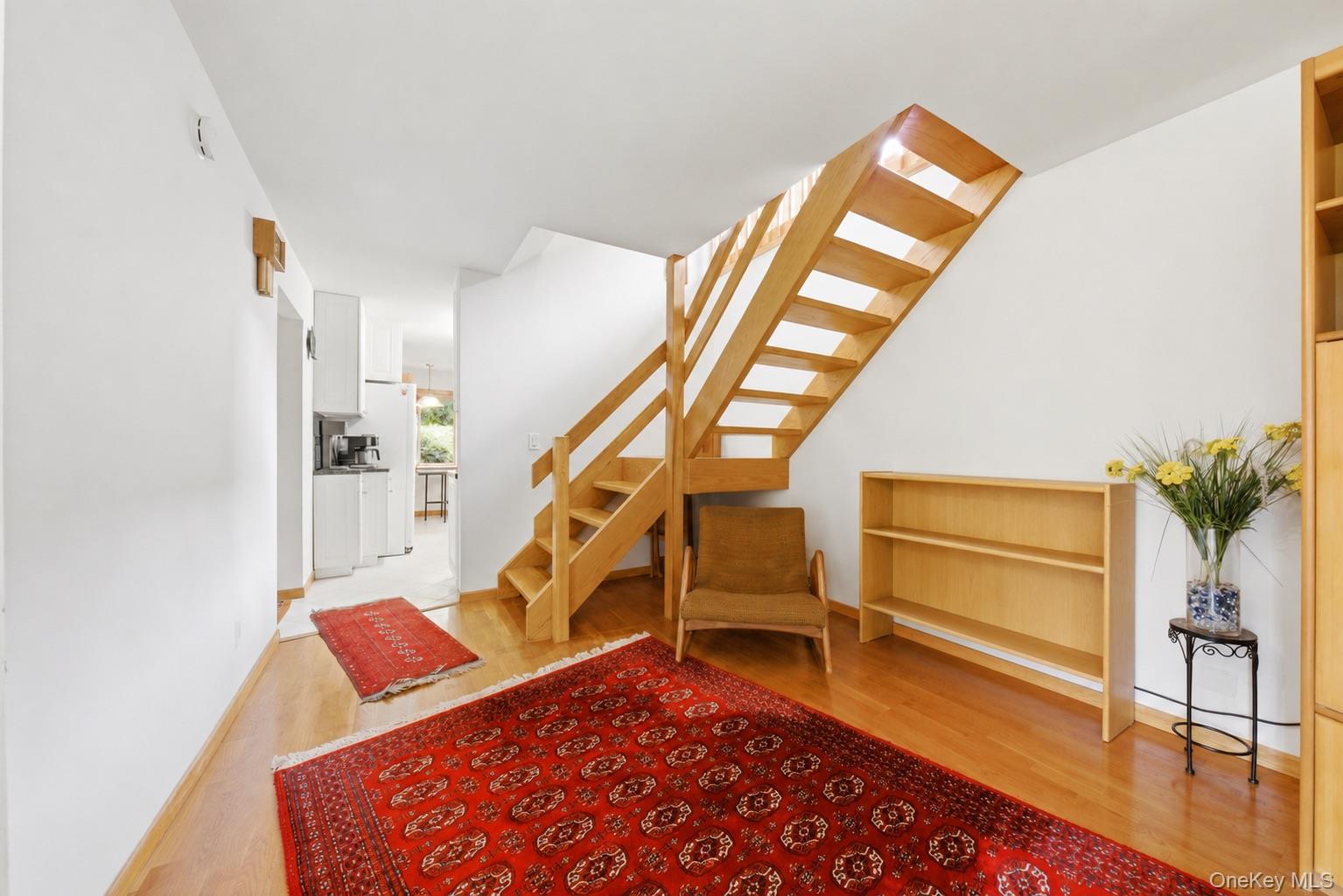 15 Woodcrest Terrace Property Photo 7