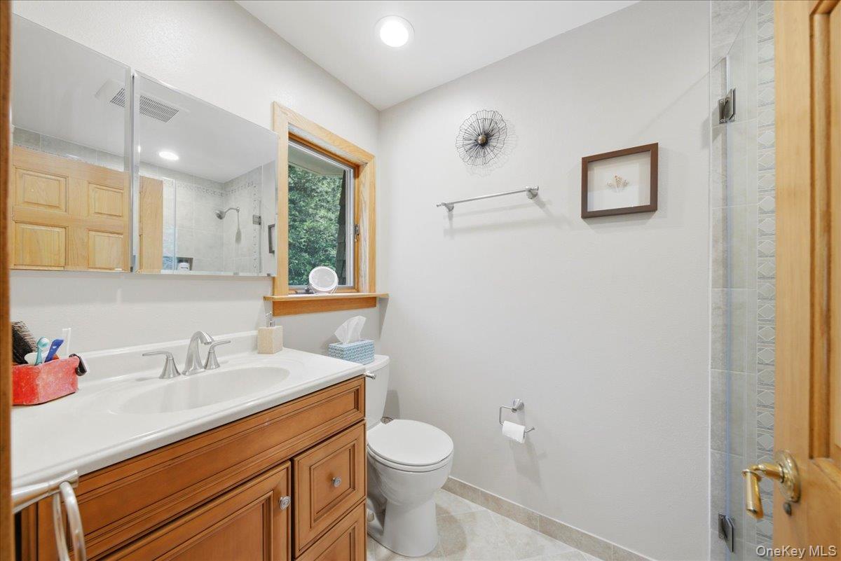15 Woodcrest Terrace Property Photo 19