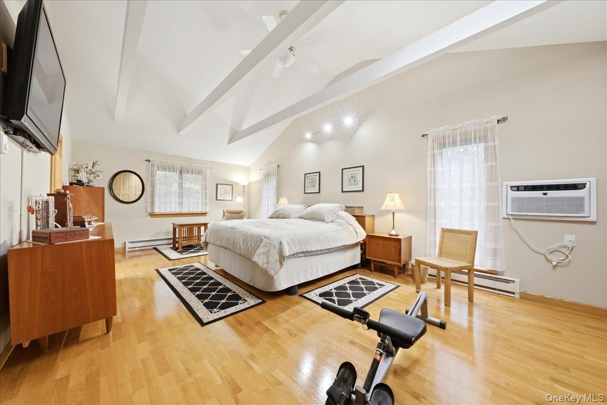 15 Woodcrest Terrace Property Photo 29