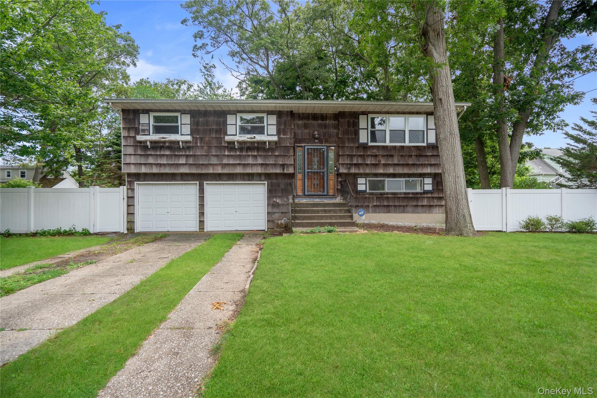 8 Rodney Avenue Property Photo 1