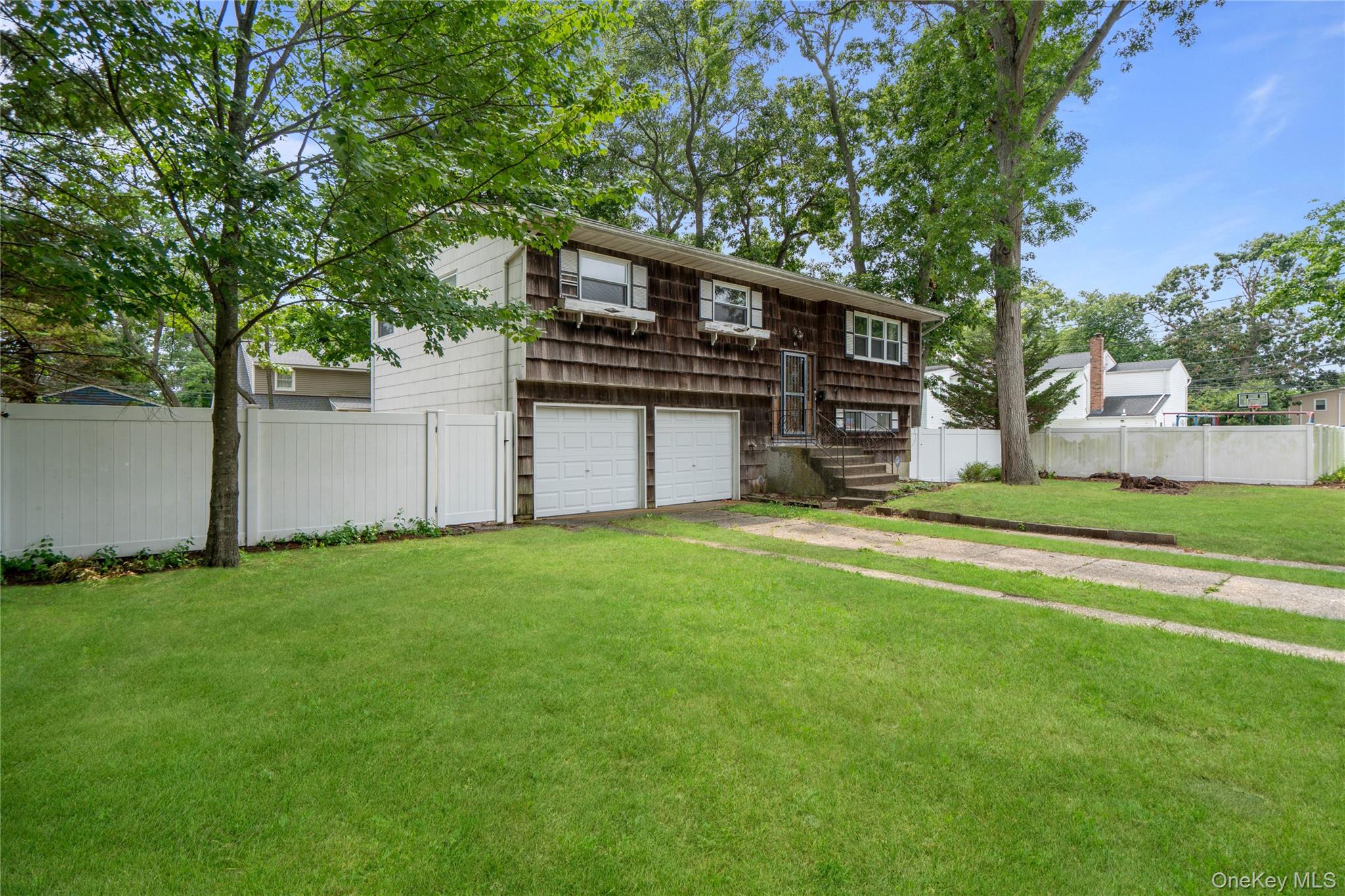 8 Rodney Avenue Property Photo 2