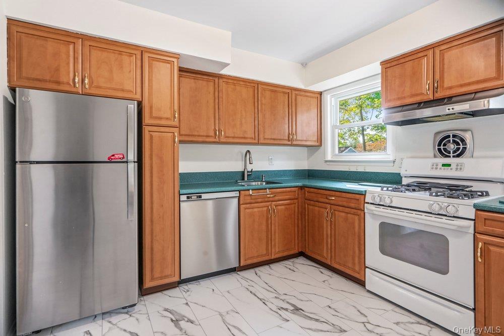 8 Rodney Avenue Property Photo 14