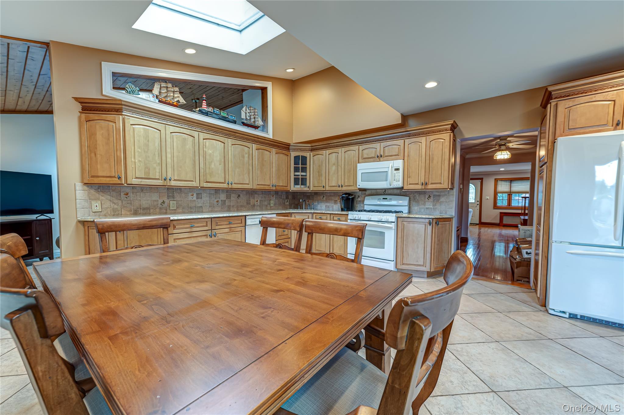 720 Farmers Avenue Property Photo 9
