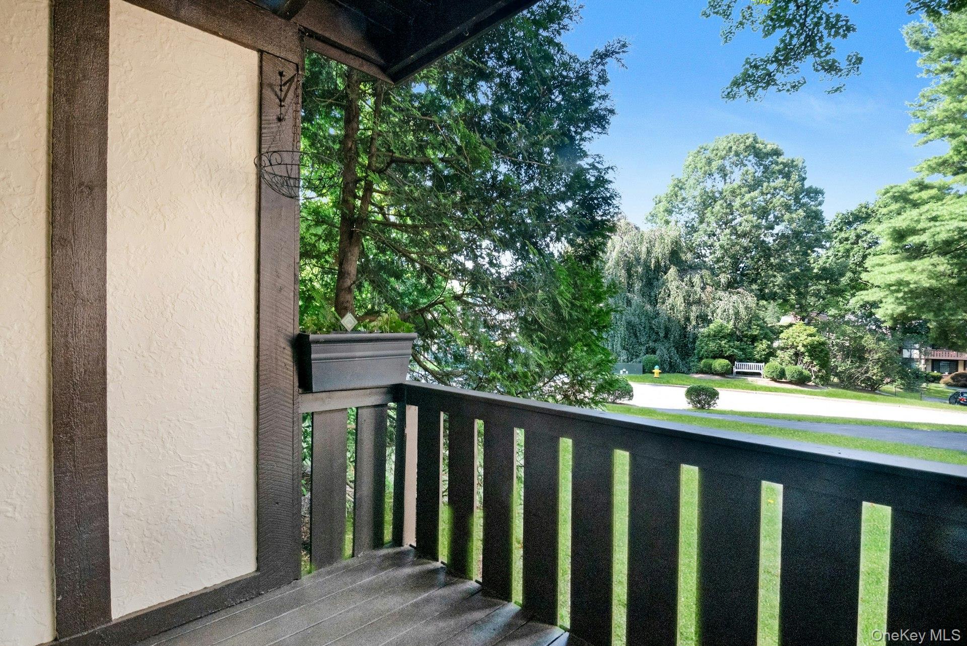 21 Foxwood Drive 2 Property Photo 5