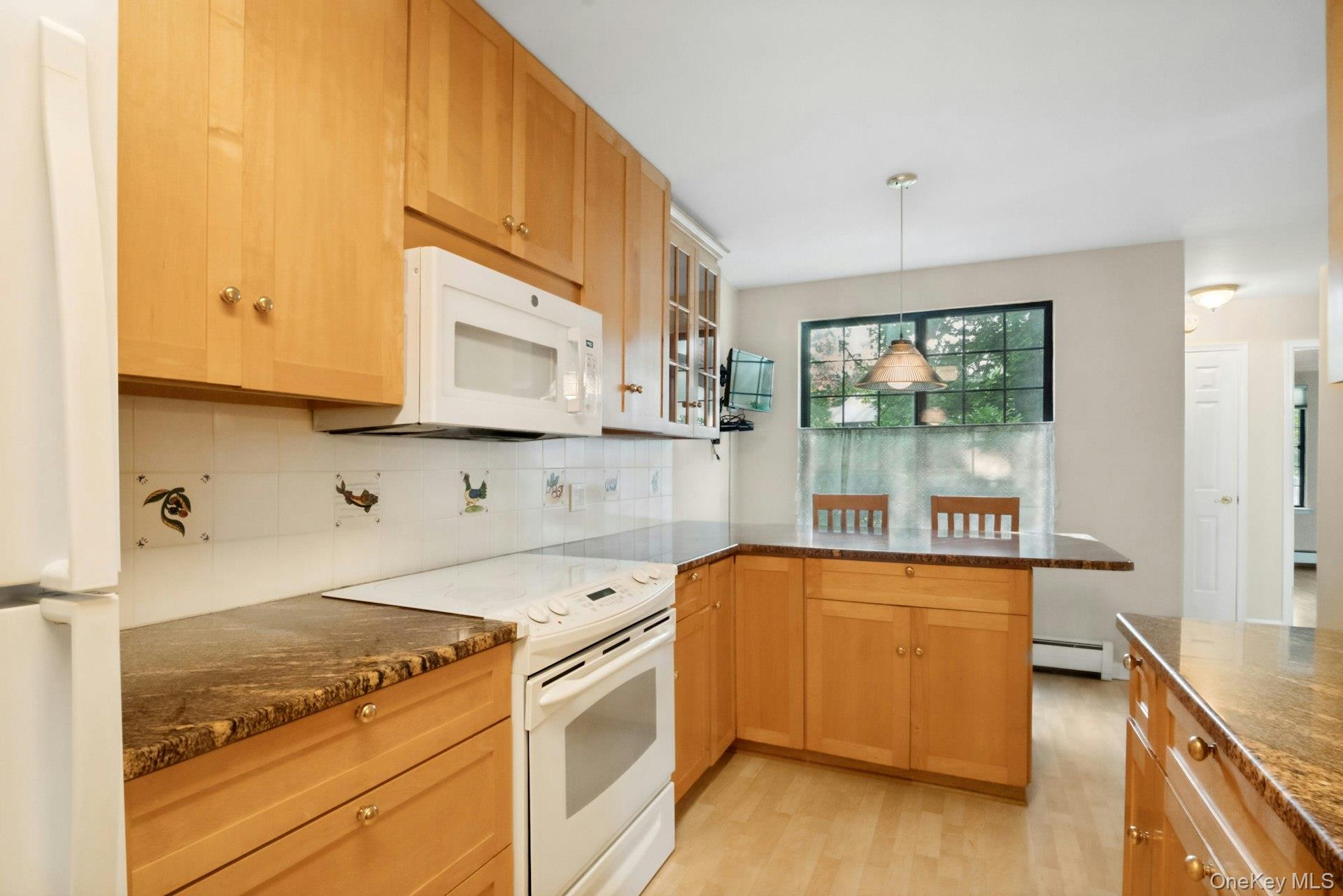 21 Foxwood Drive 2 Property Photo 7