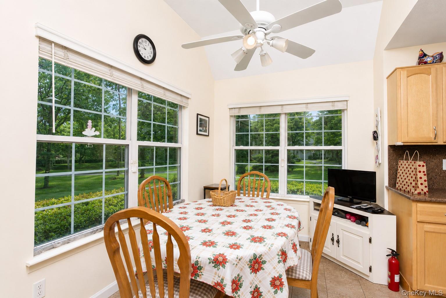65 Mystic Circle Property Photo 10