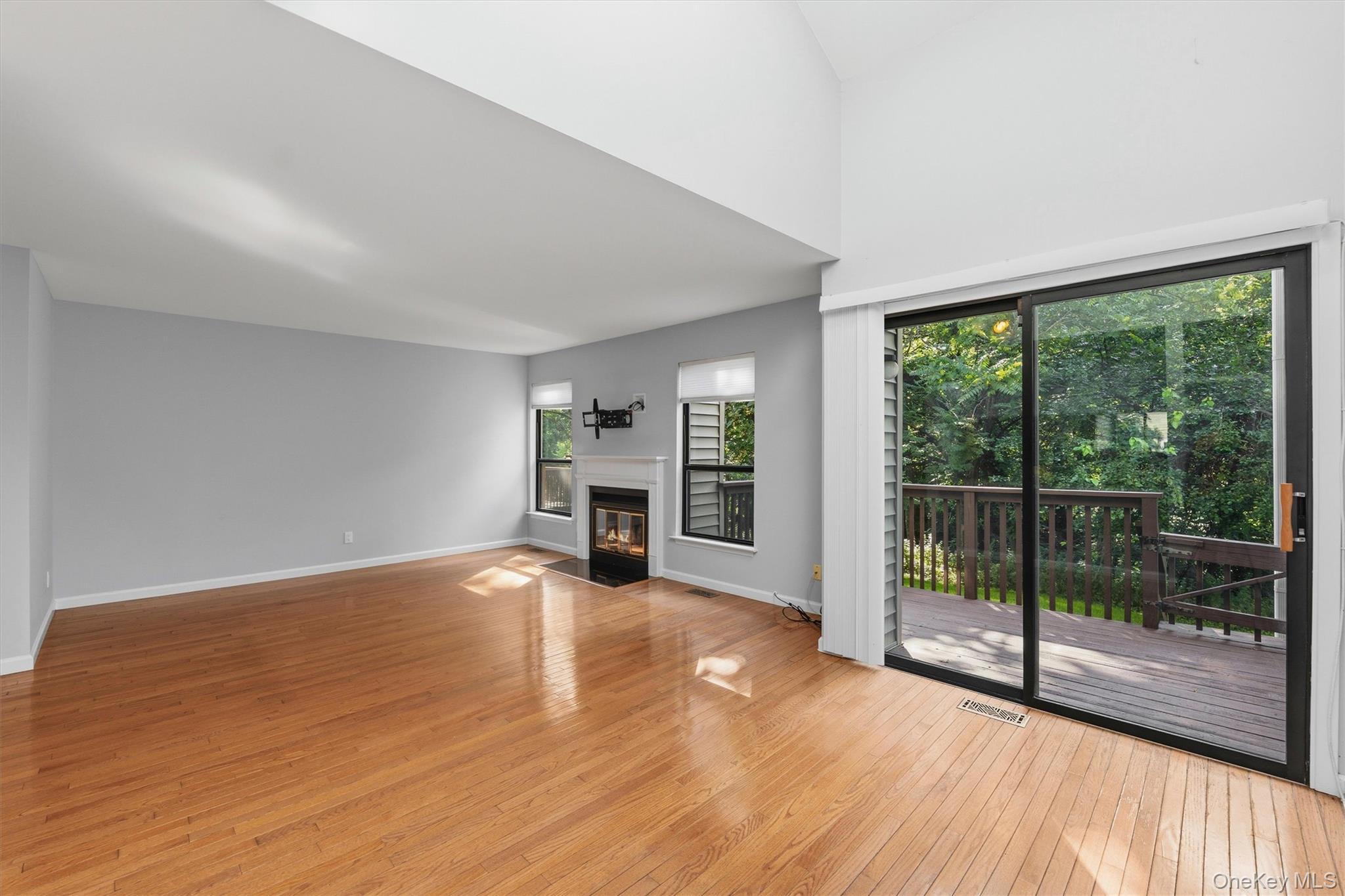 93 Bridle Path Road Property Photo 6