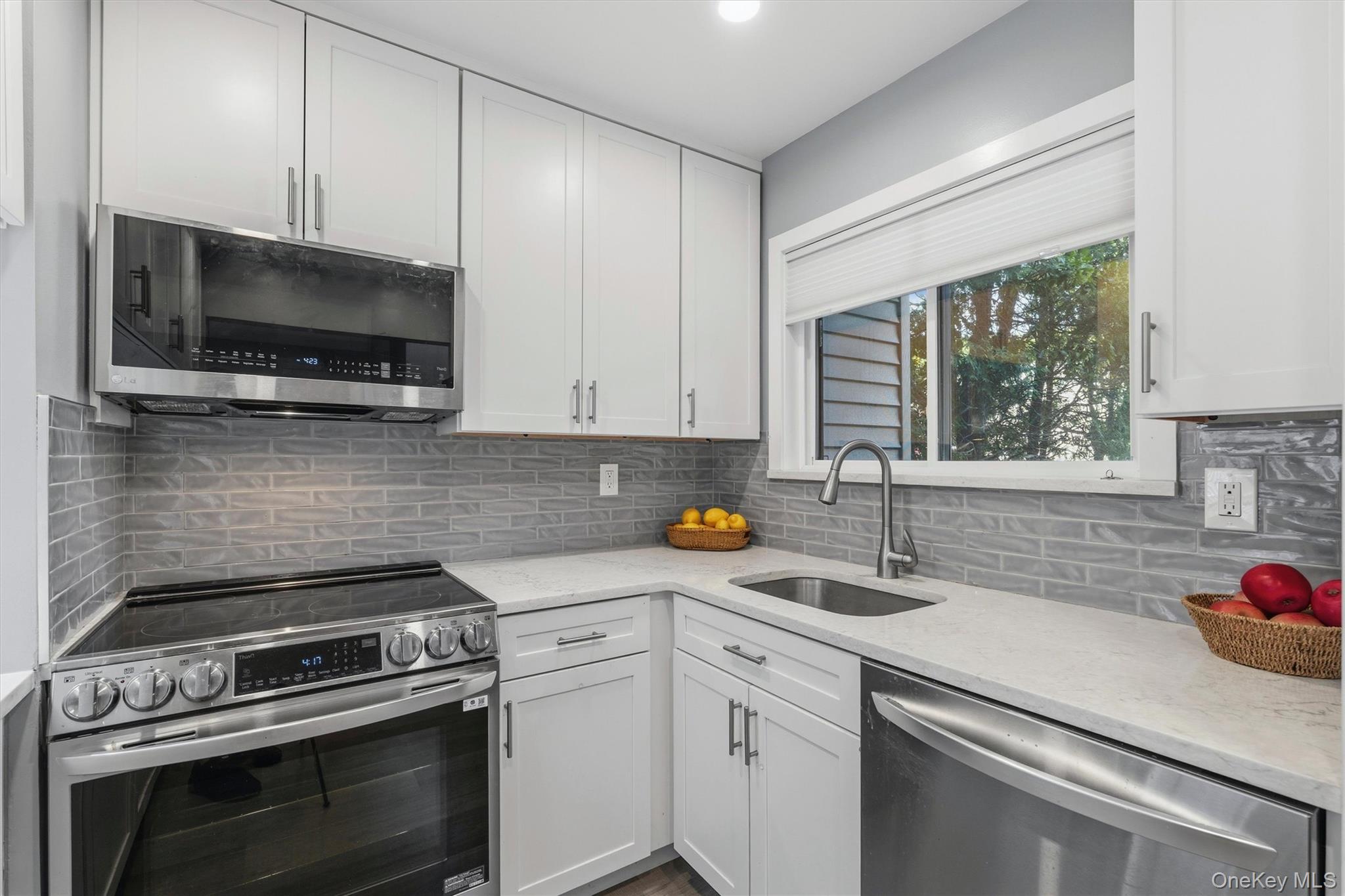 93 Bridle Path Road Property Photo 12