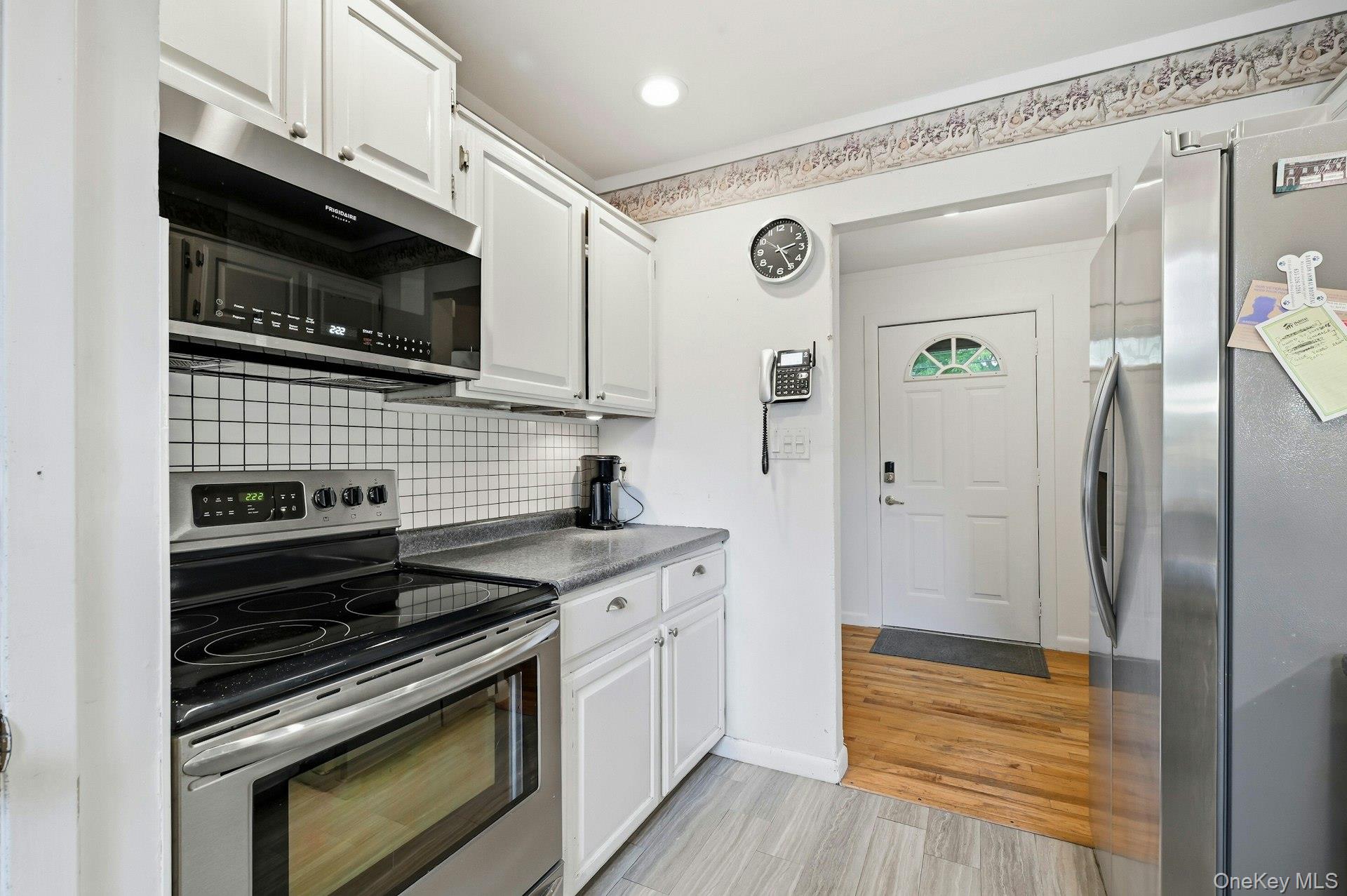 43 Tappan Avenue Property Photo 5