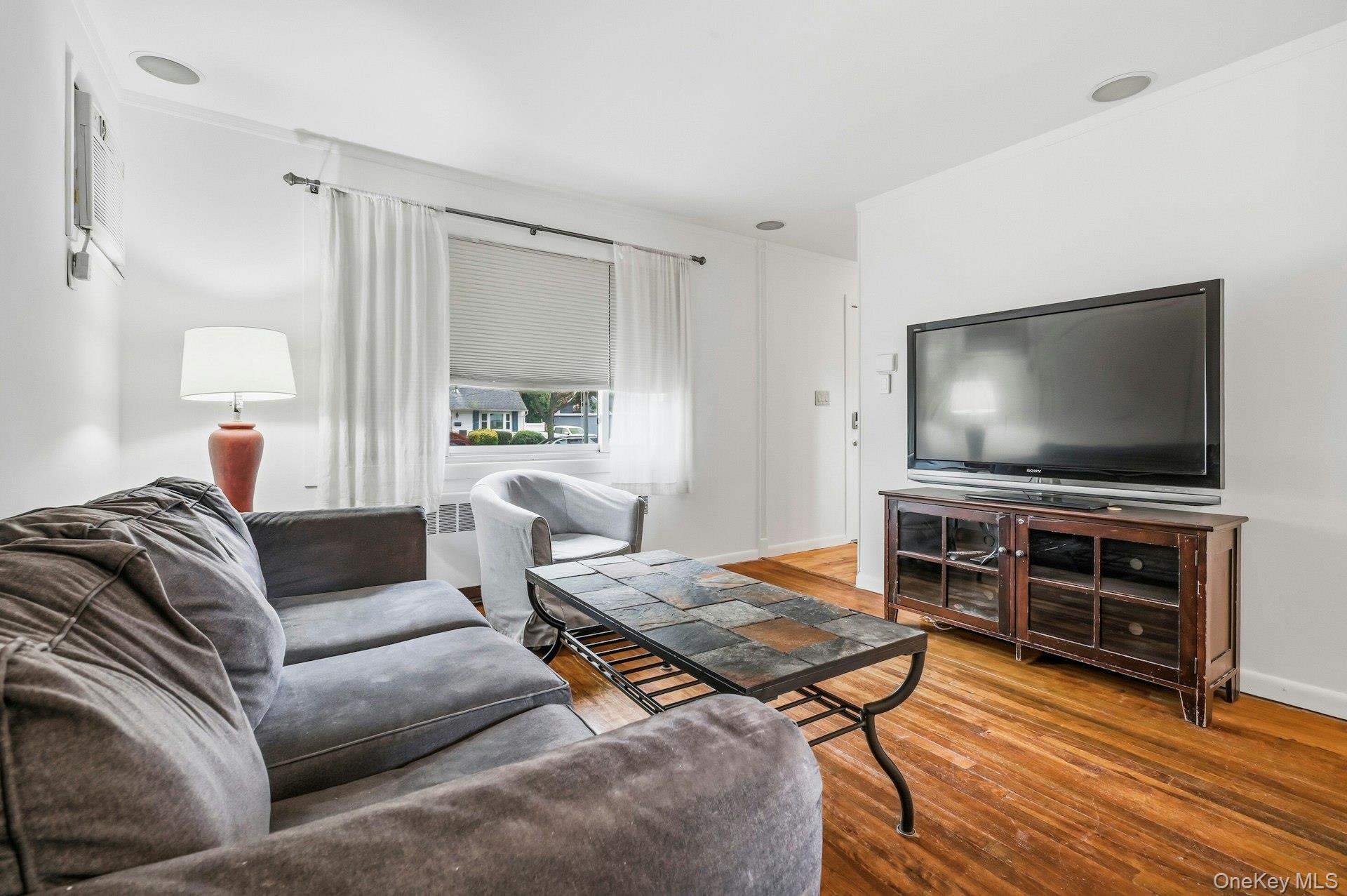43 Tappan Avenue Property Photo 13