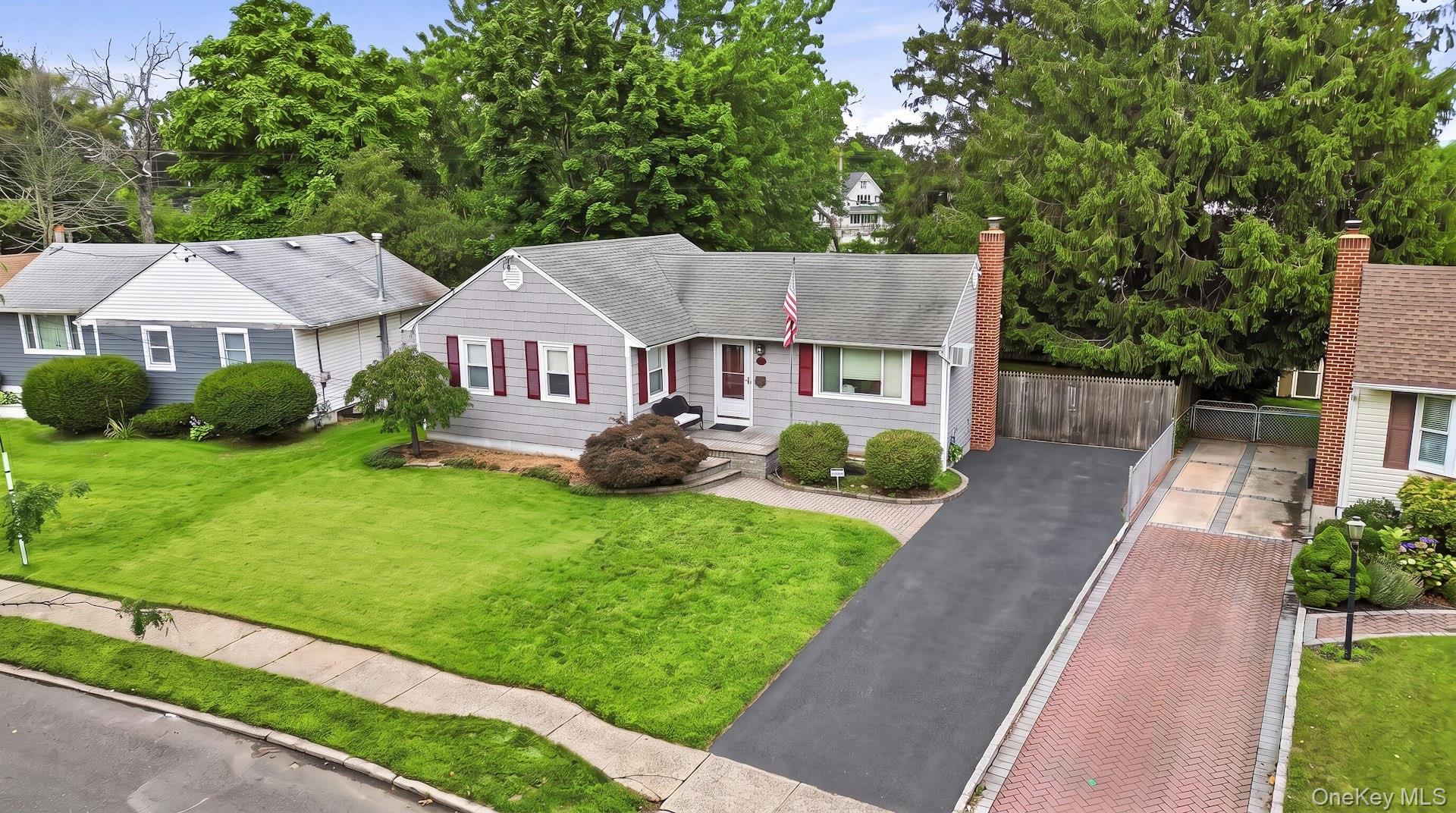 43 Tappan Avenue Property Photo 24