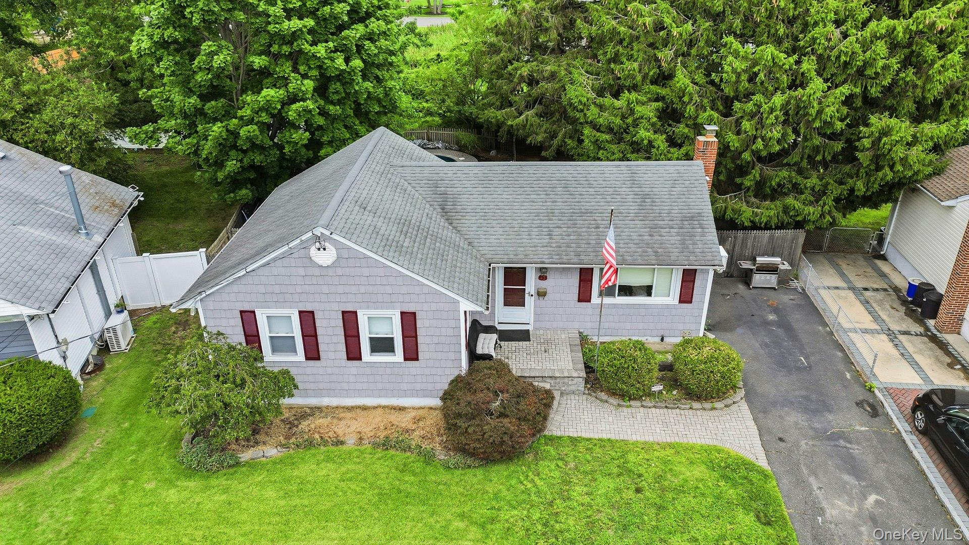 43 Tappan Avenue Property Photo 32