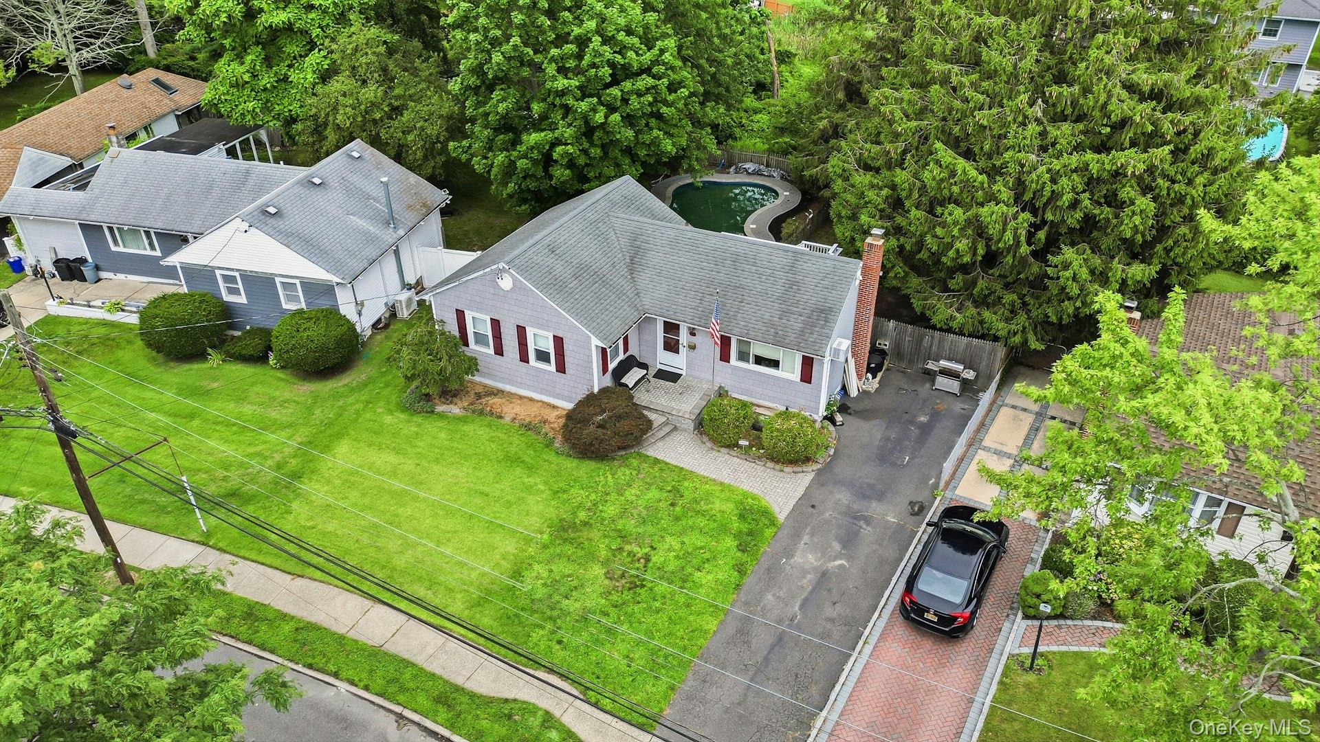 43 Tappan Avenue Property Photo 35