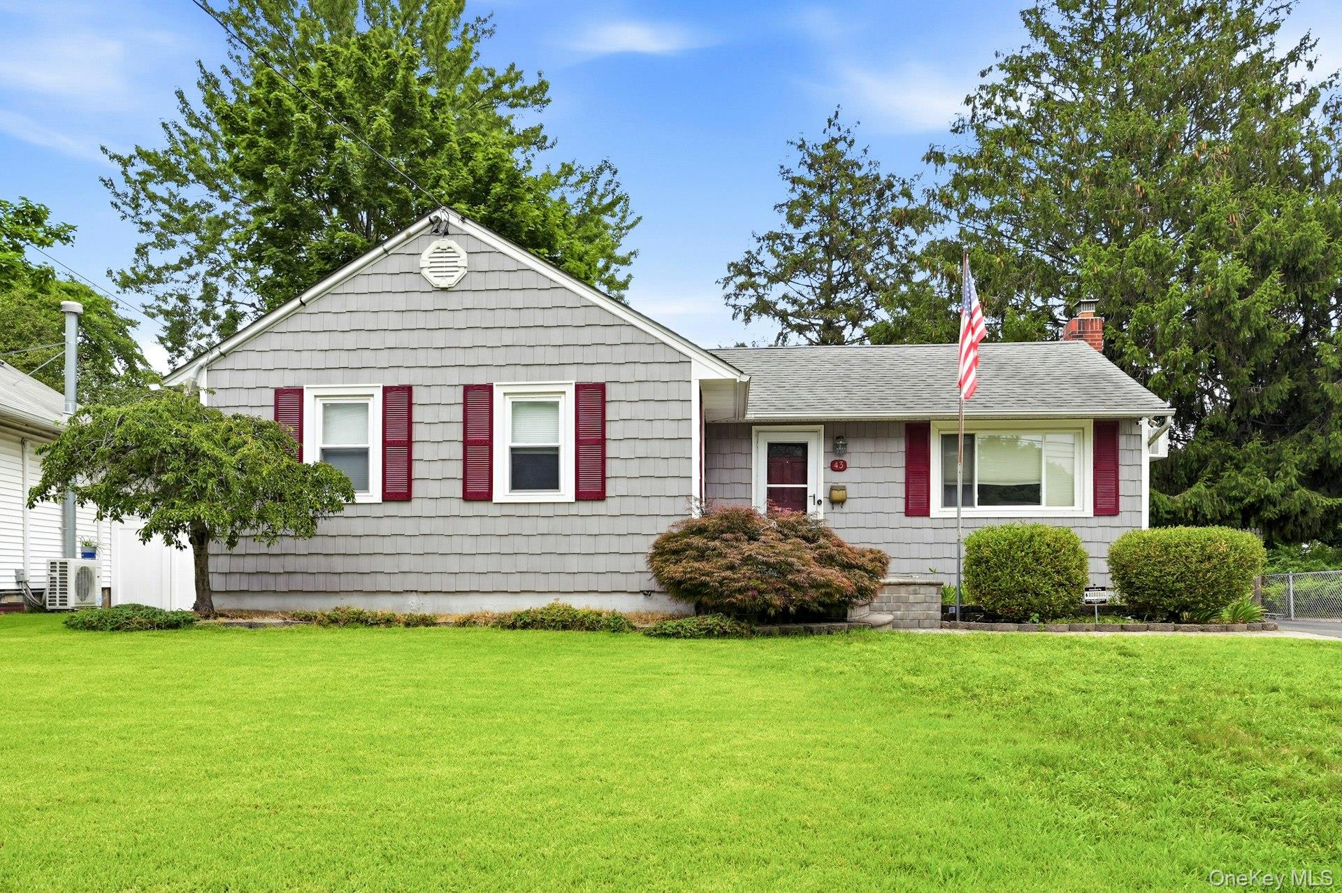 43 Tappan Avenue Property Photo 41