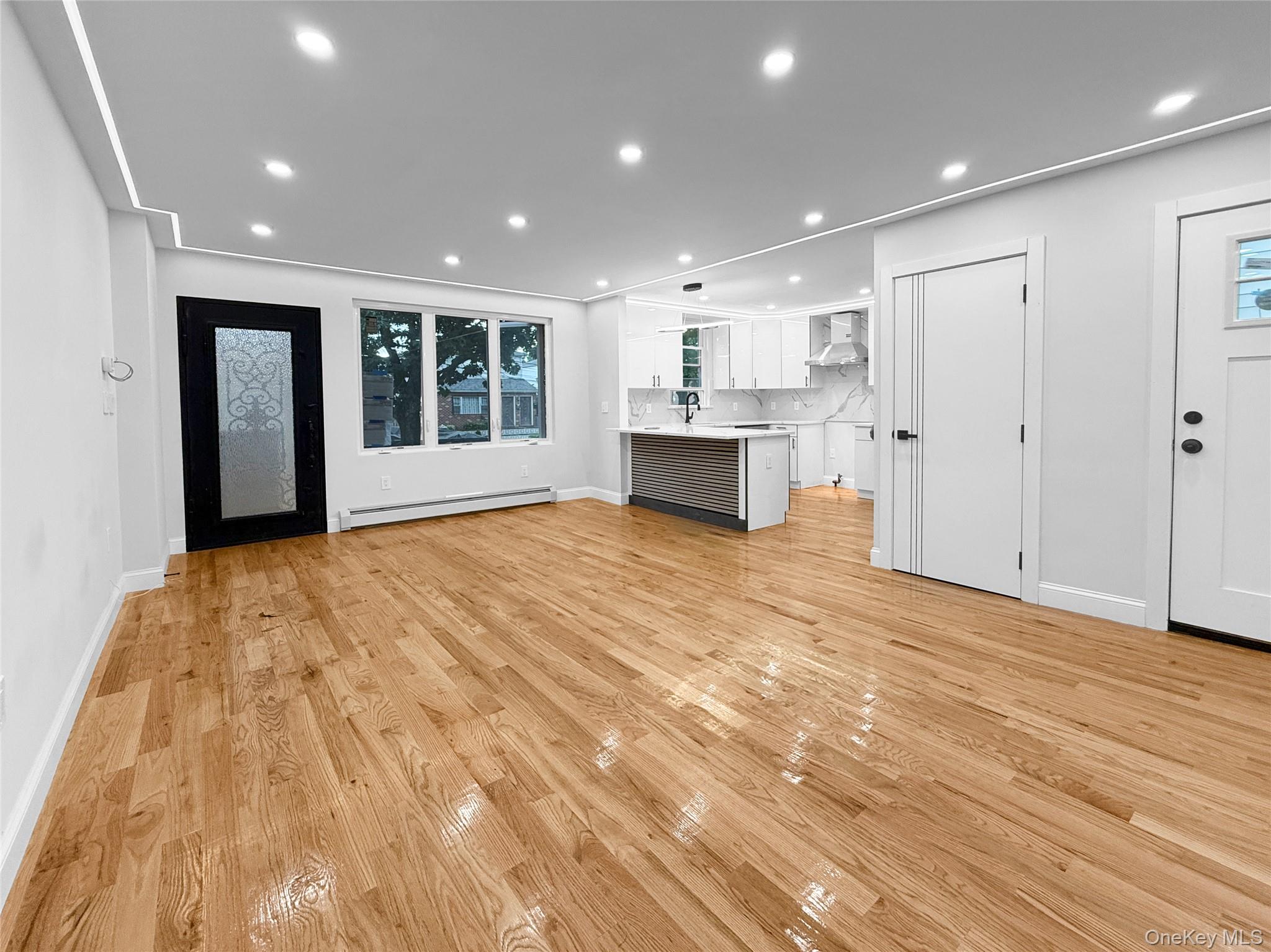 14320 182nd Place Property Photo 5