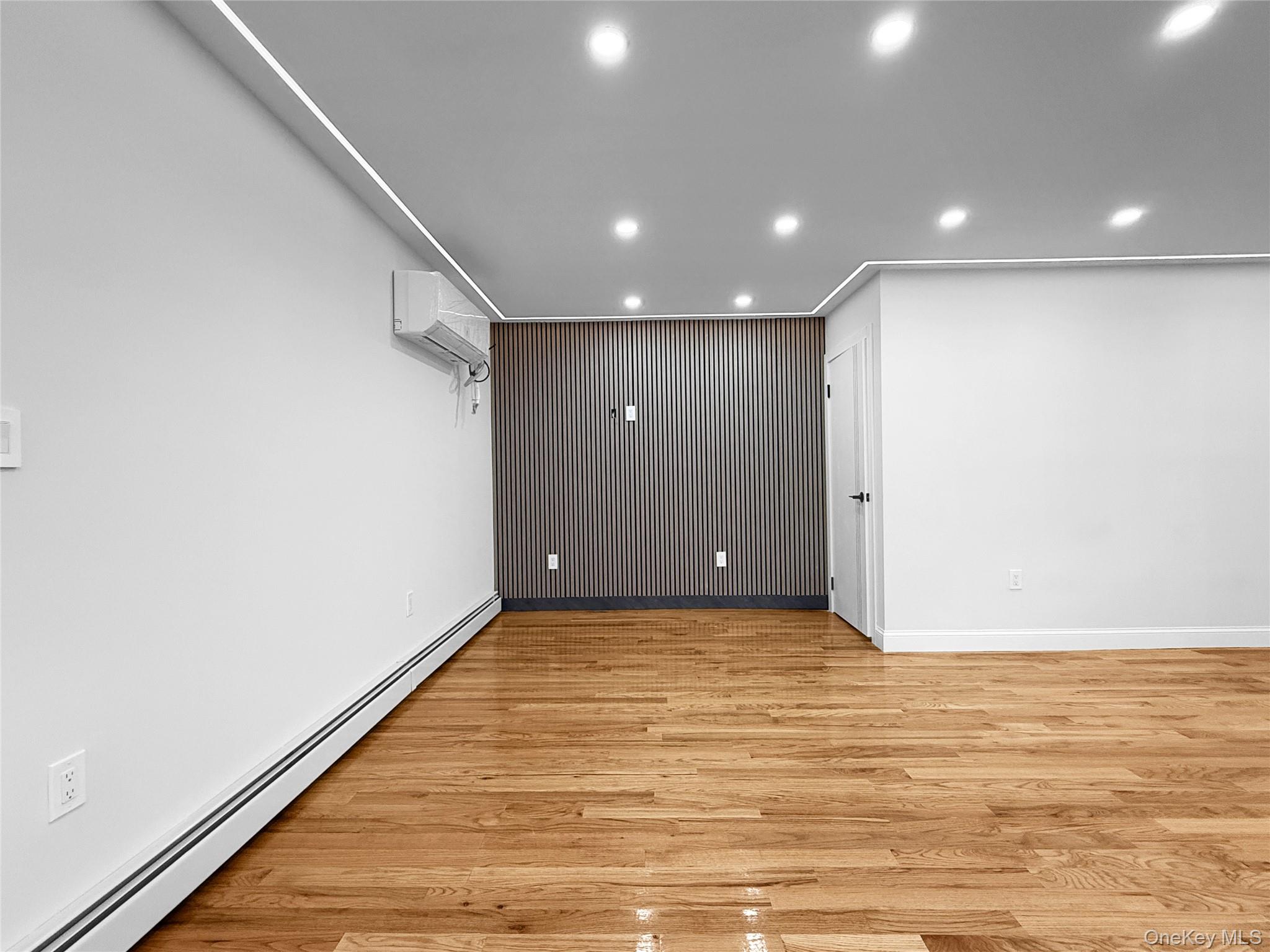 14320 182nd Place Property Photo 8