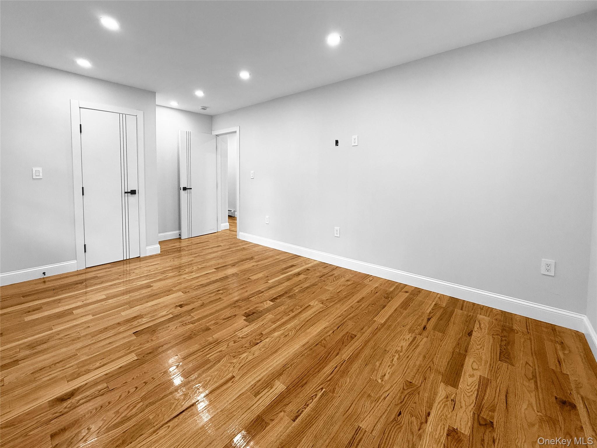 14320 182nd Place Property Photo 11