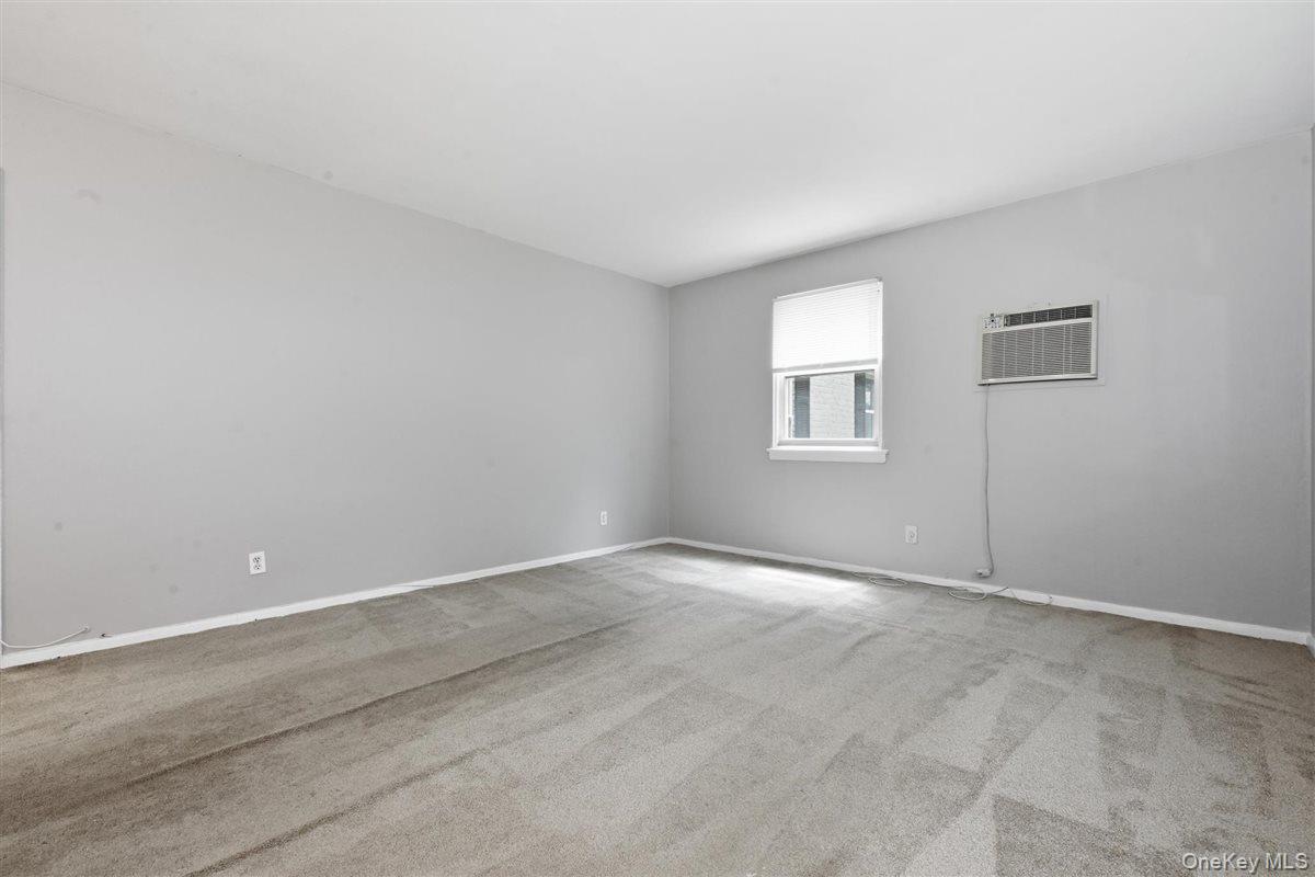 82-75 Langdale Street 103a Property Photo 9