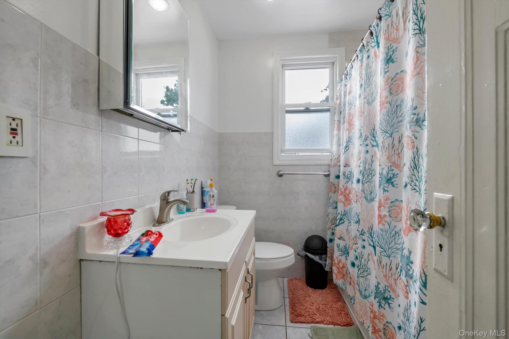 90-34 190th Street Property Photo 16