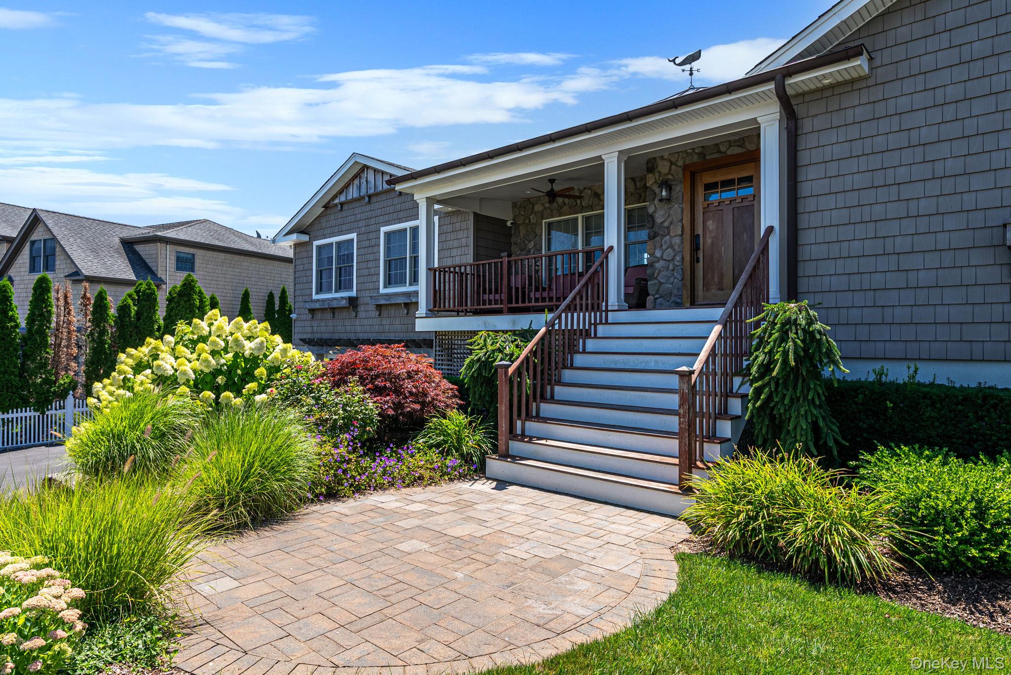 10 Raeburn Court Property Photo 3