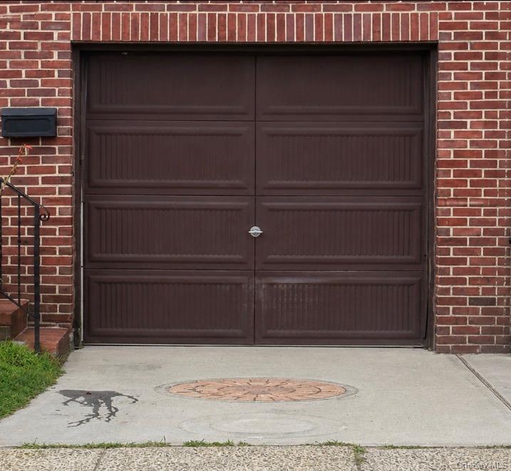 49 Hempstead Avenue Property Photo 12