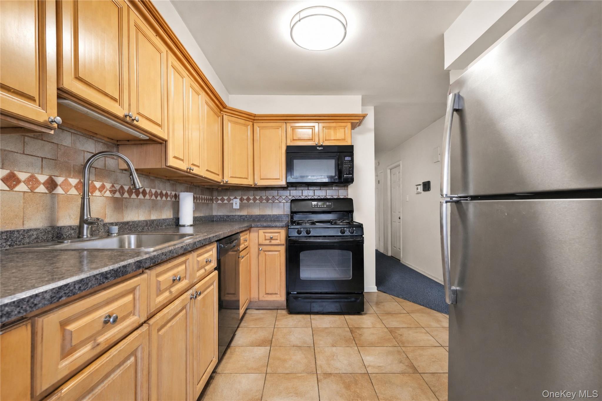 87-14 169th Street Property Photo 24