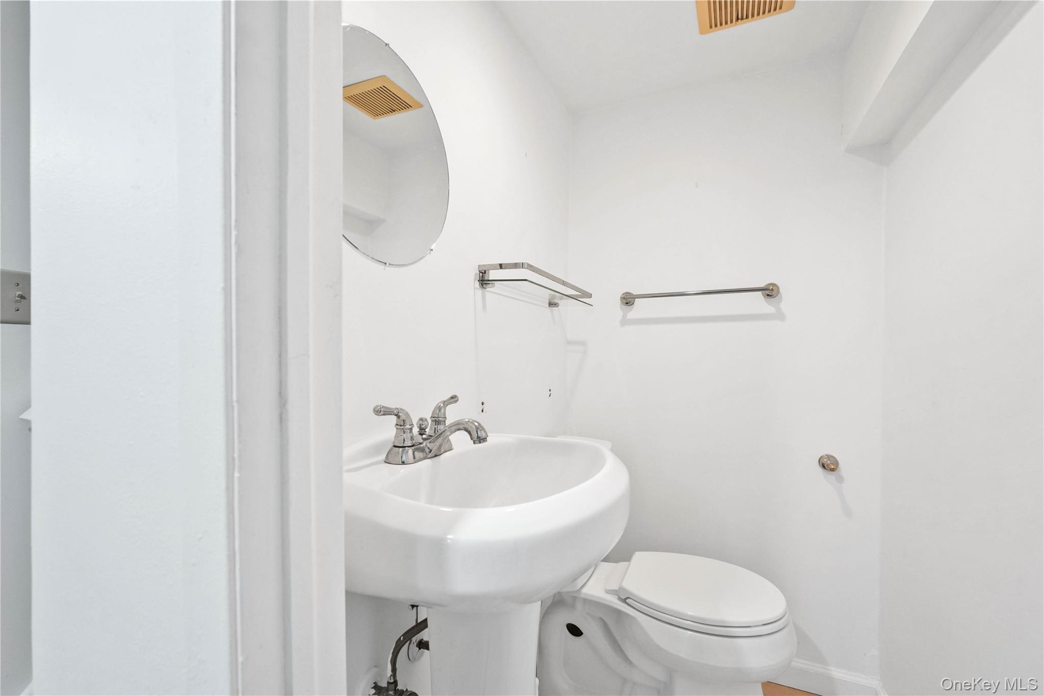 87-14 169th Street Property Photo 35