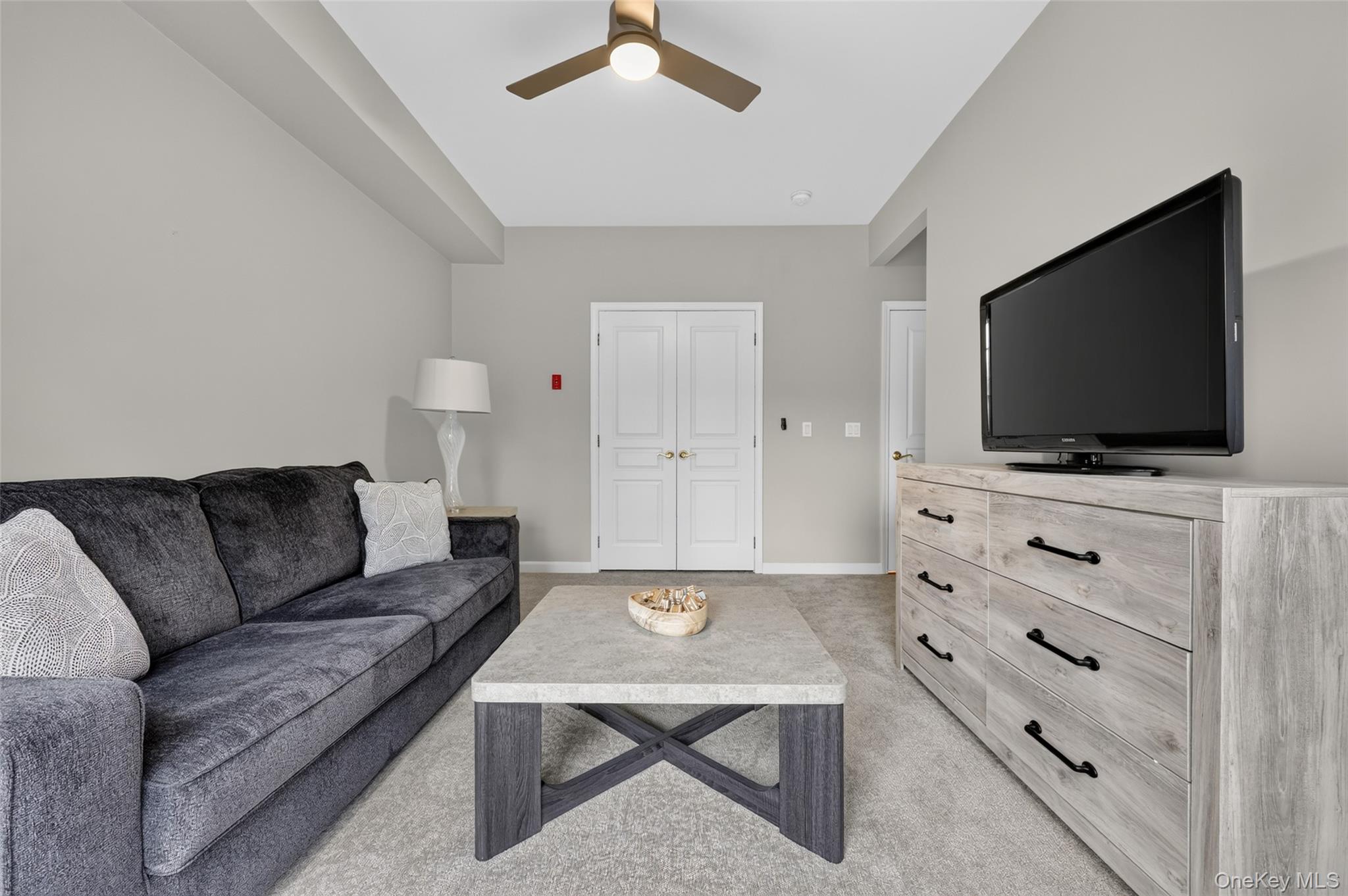 24 N De Baun Avenue 305 Property Photo 22