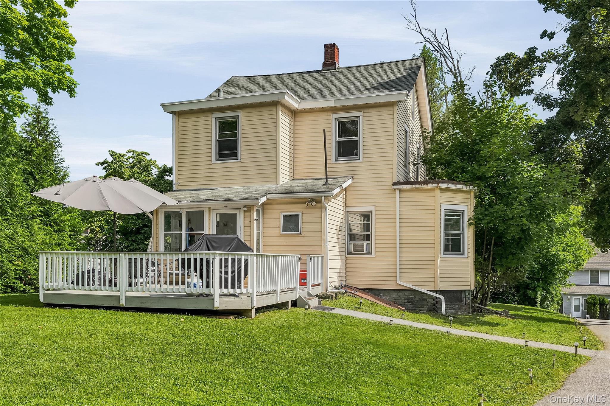 10 Park Avenue Property Photo 1