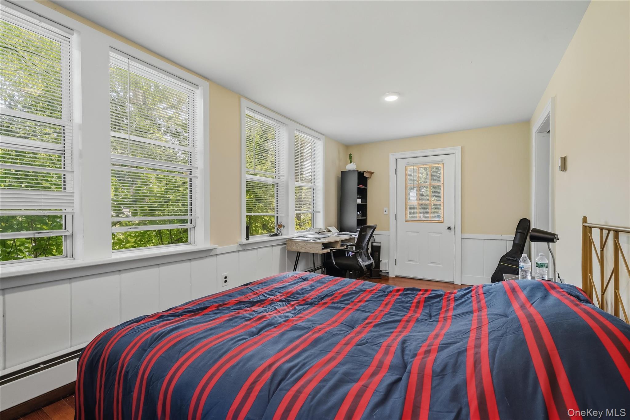 10 Park Avenue Property Photo 26