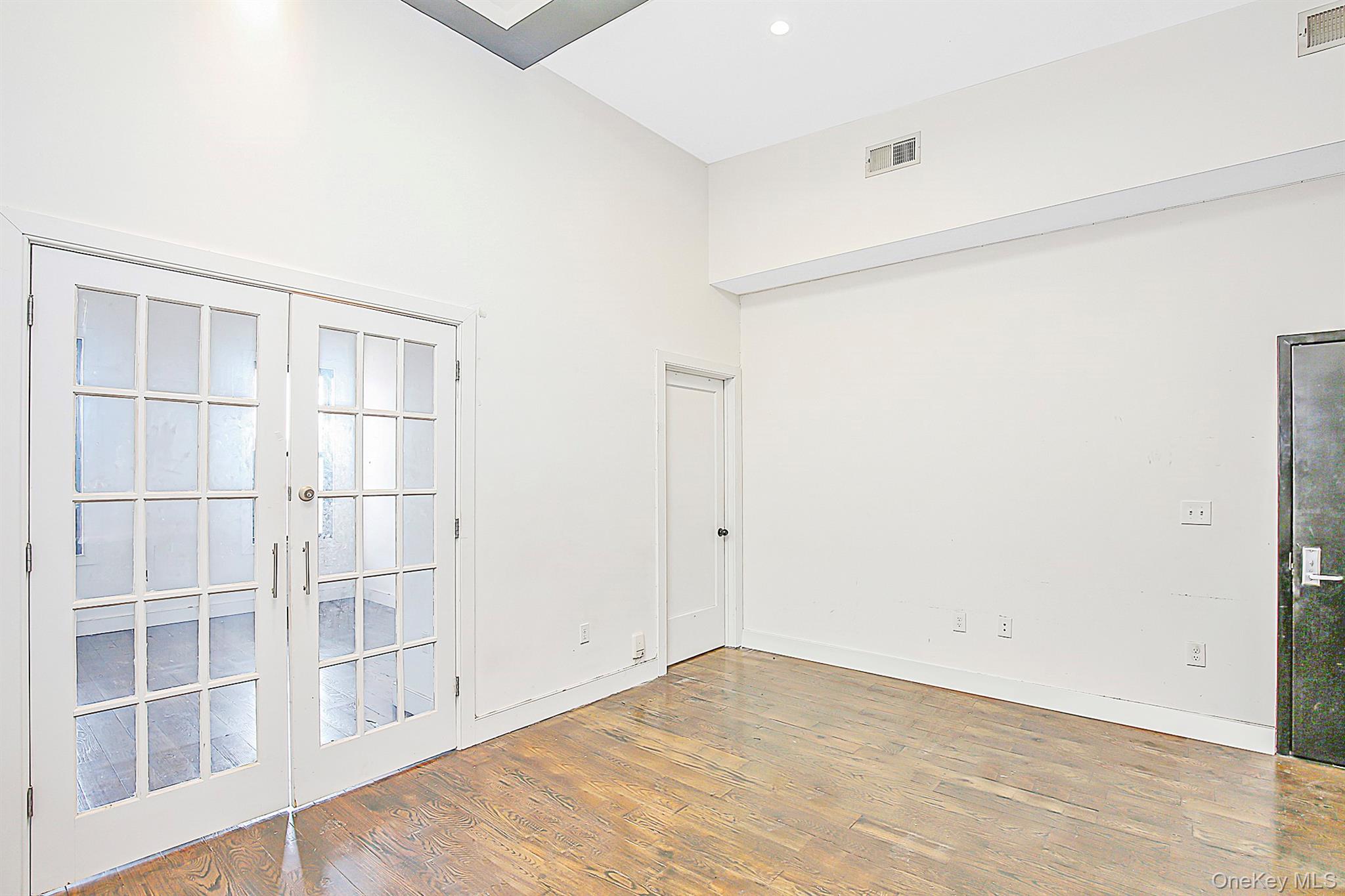 99 Eldert Street 3 Property Photo 5