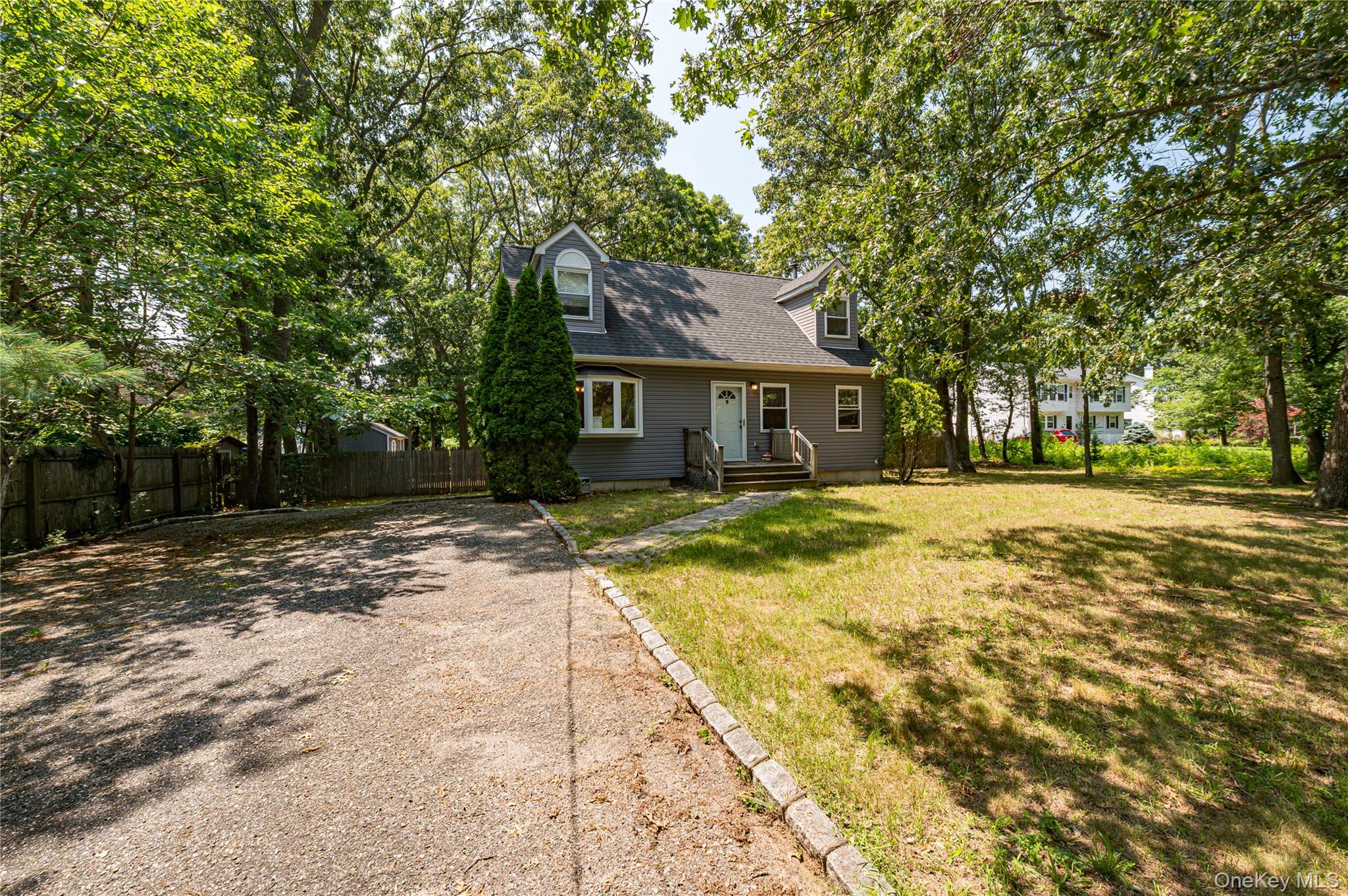 252 Oxhead Road Property Photo 2
