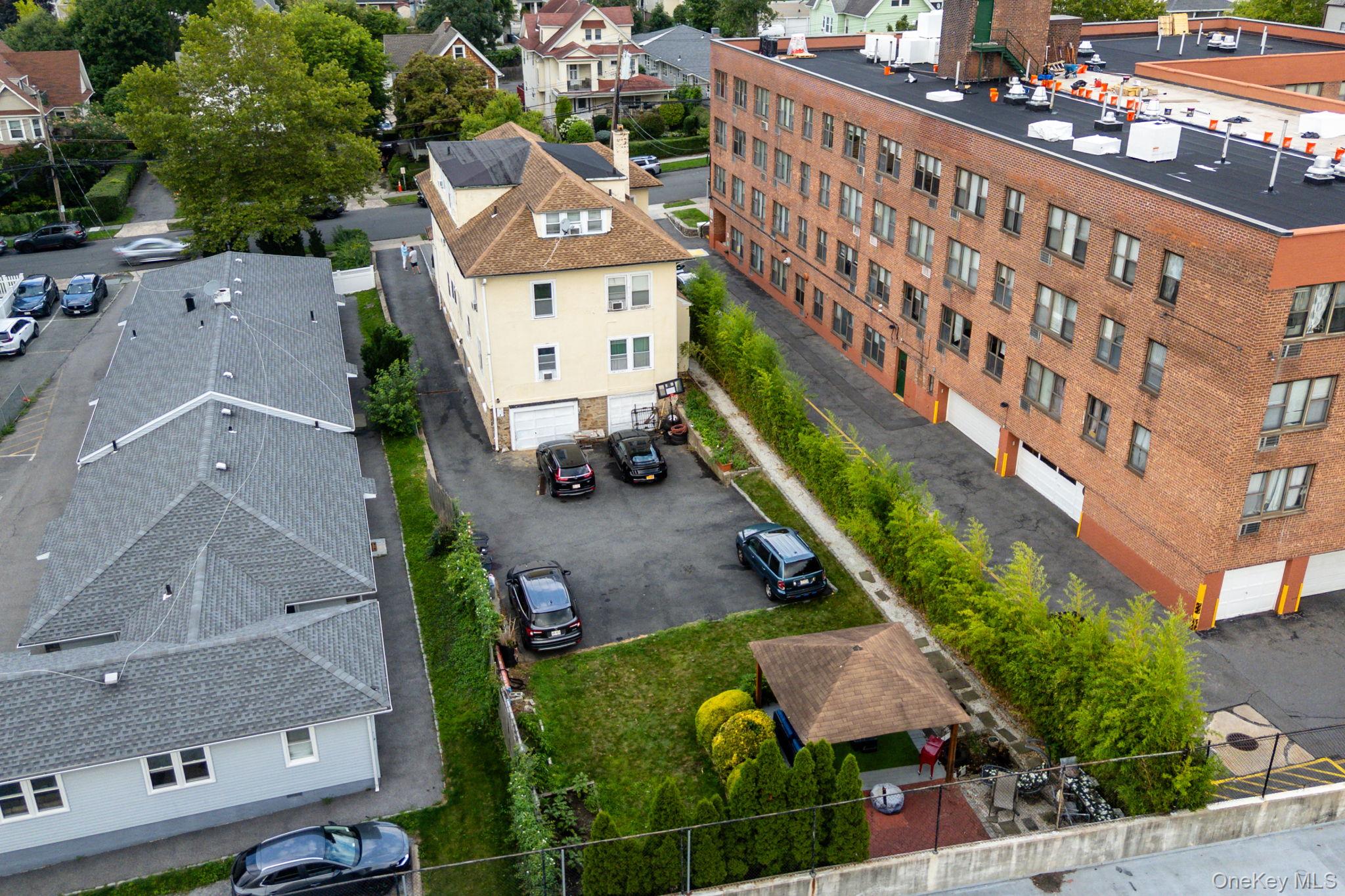43 Davis Avenue Property Photo 26