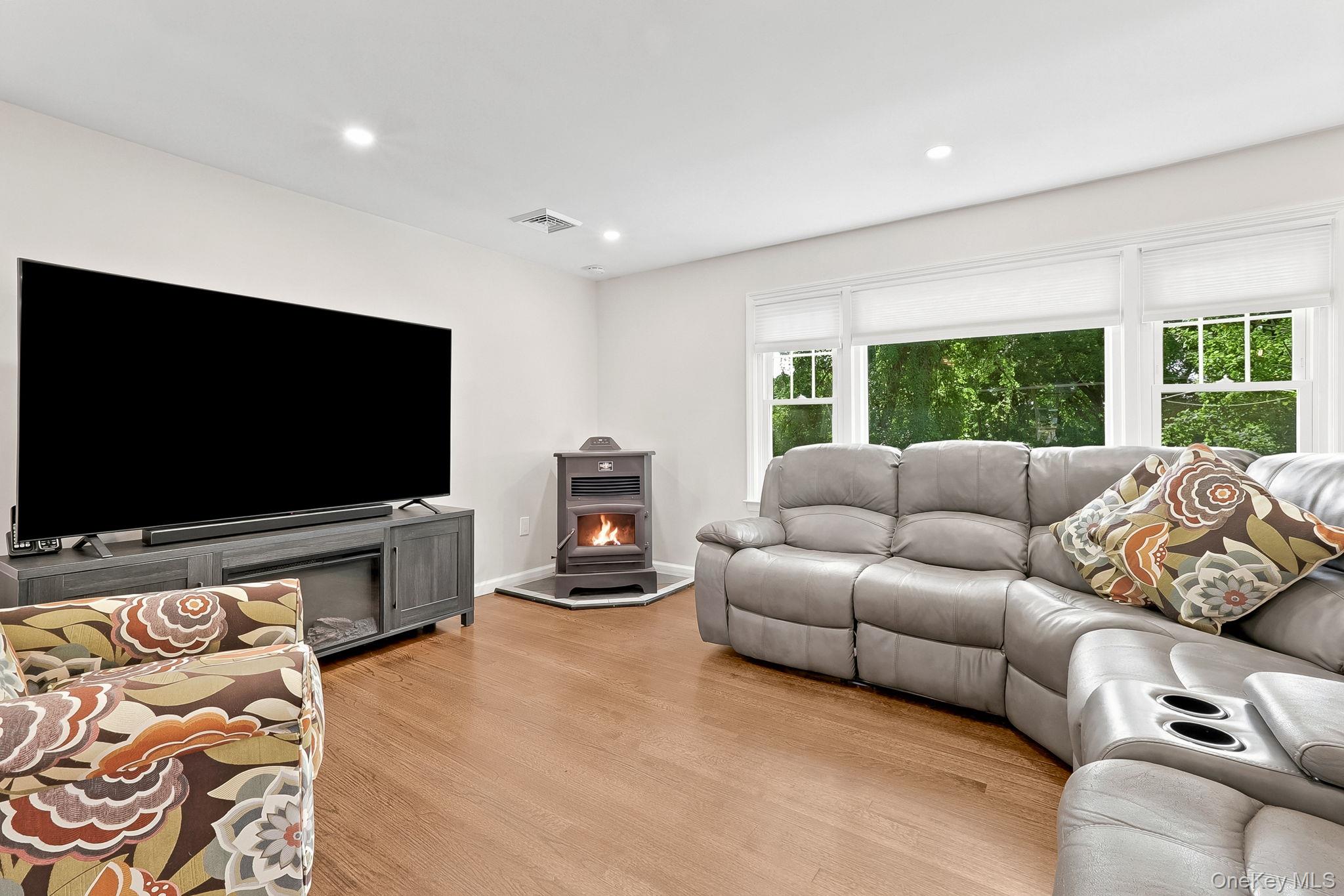 8 Brothers Road Property Photo 3
