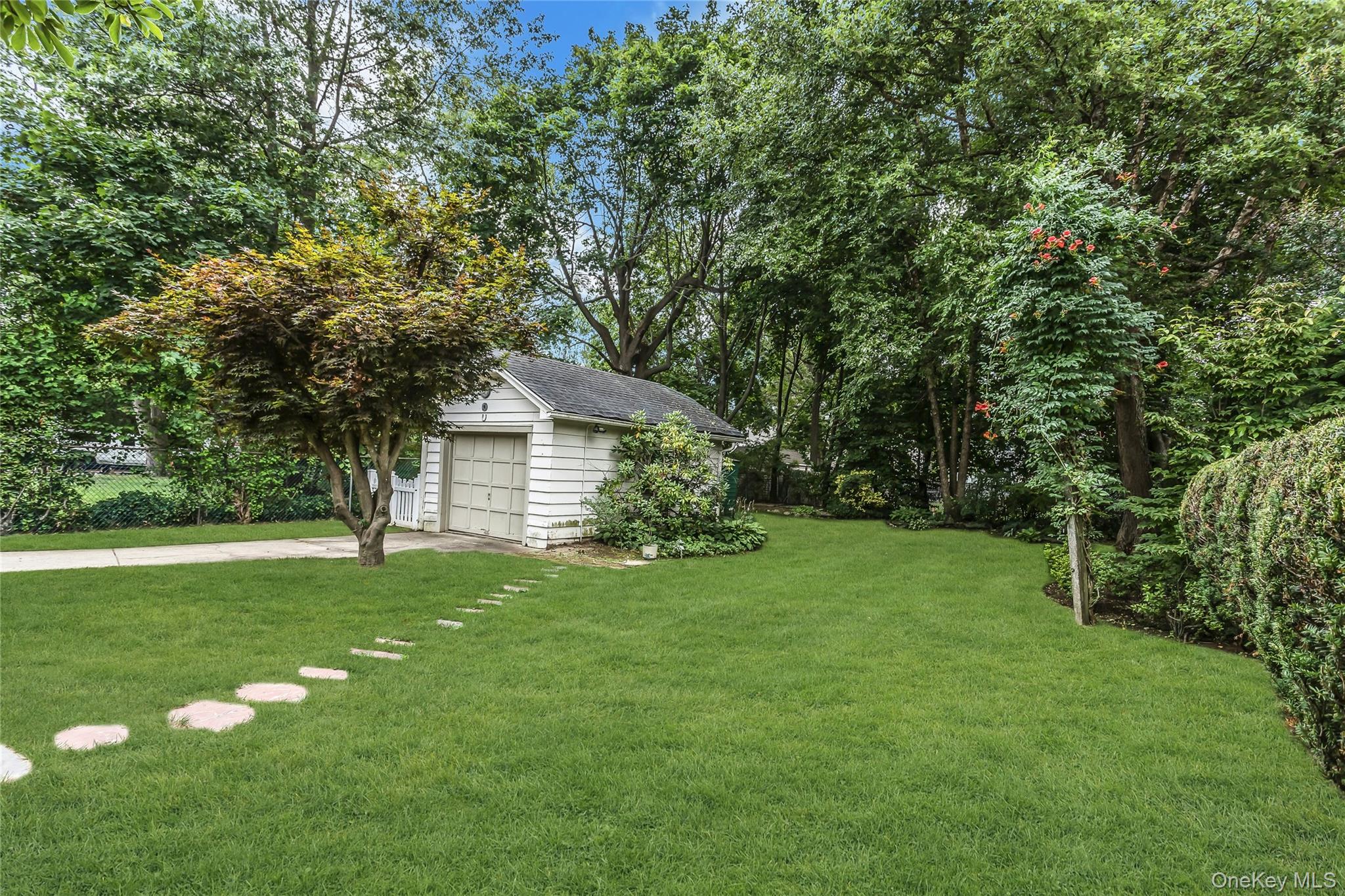 56 Denton Avenue Property Photo 25
