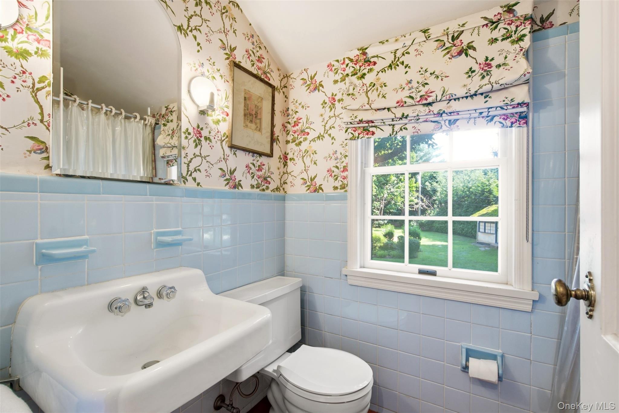 1936 Midlane Property Photo 24