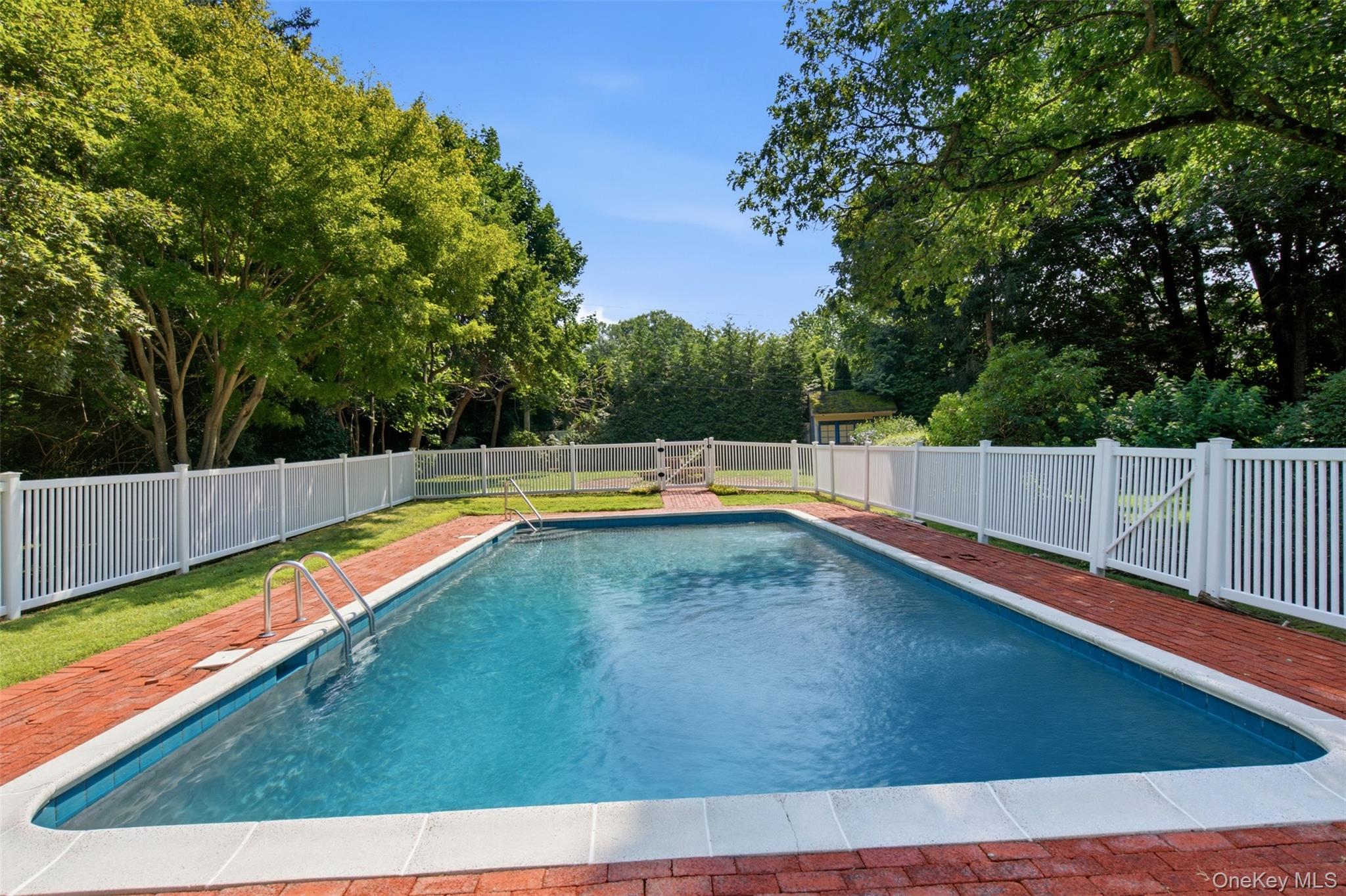 1936 Midlane Property Photo 28